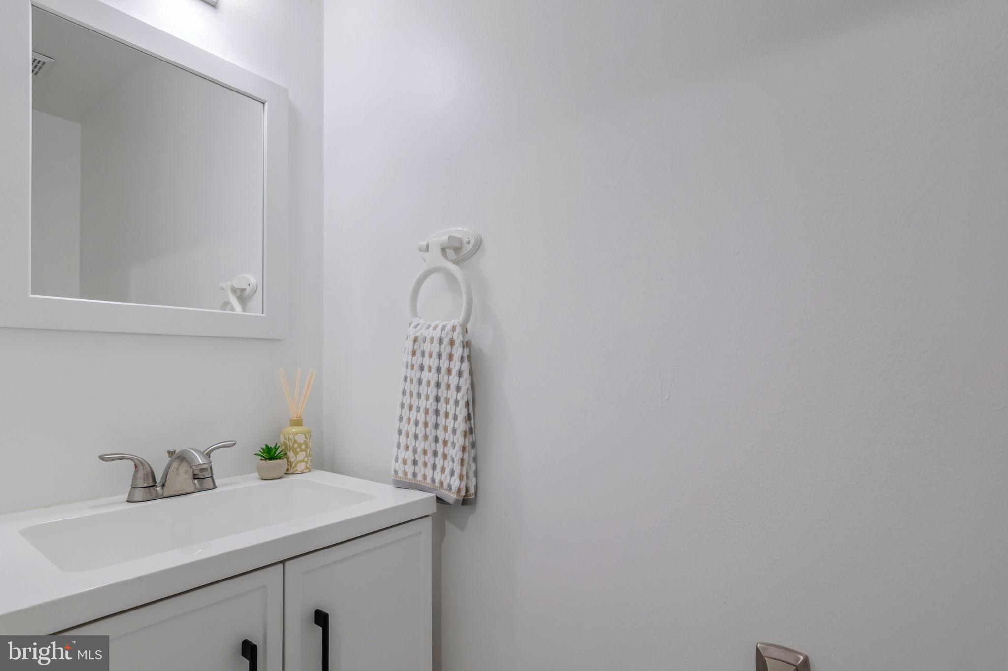 COURTS OF CHANDON - Residential