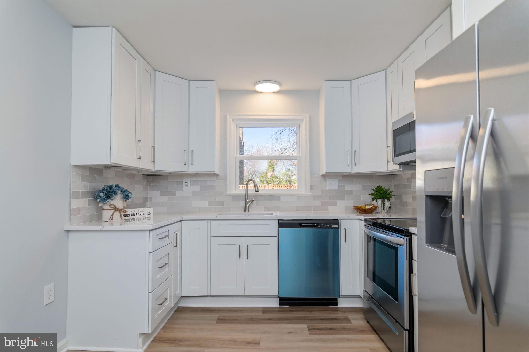 COURTS OF CHANDON - Residential