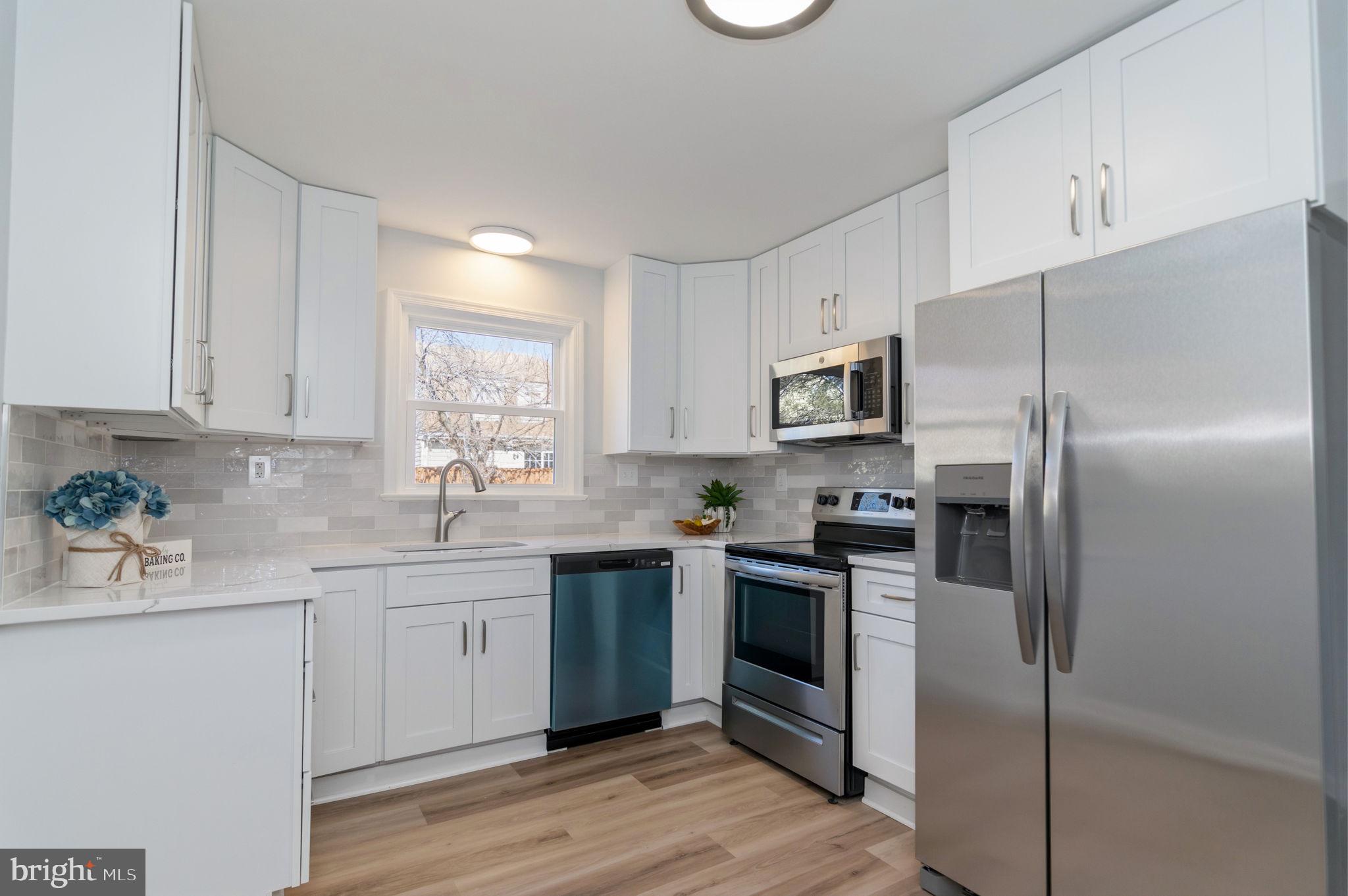 COURTS OF CHANDON - Residential