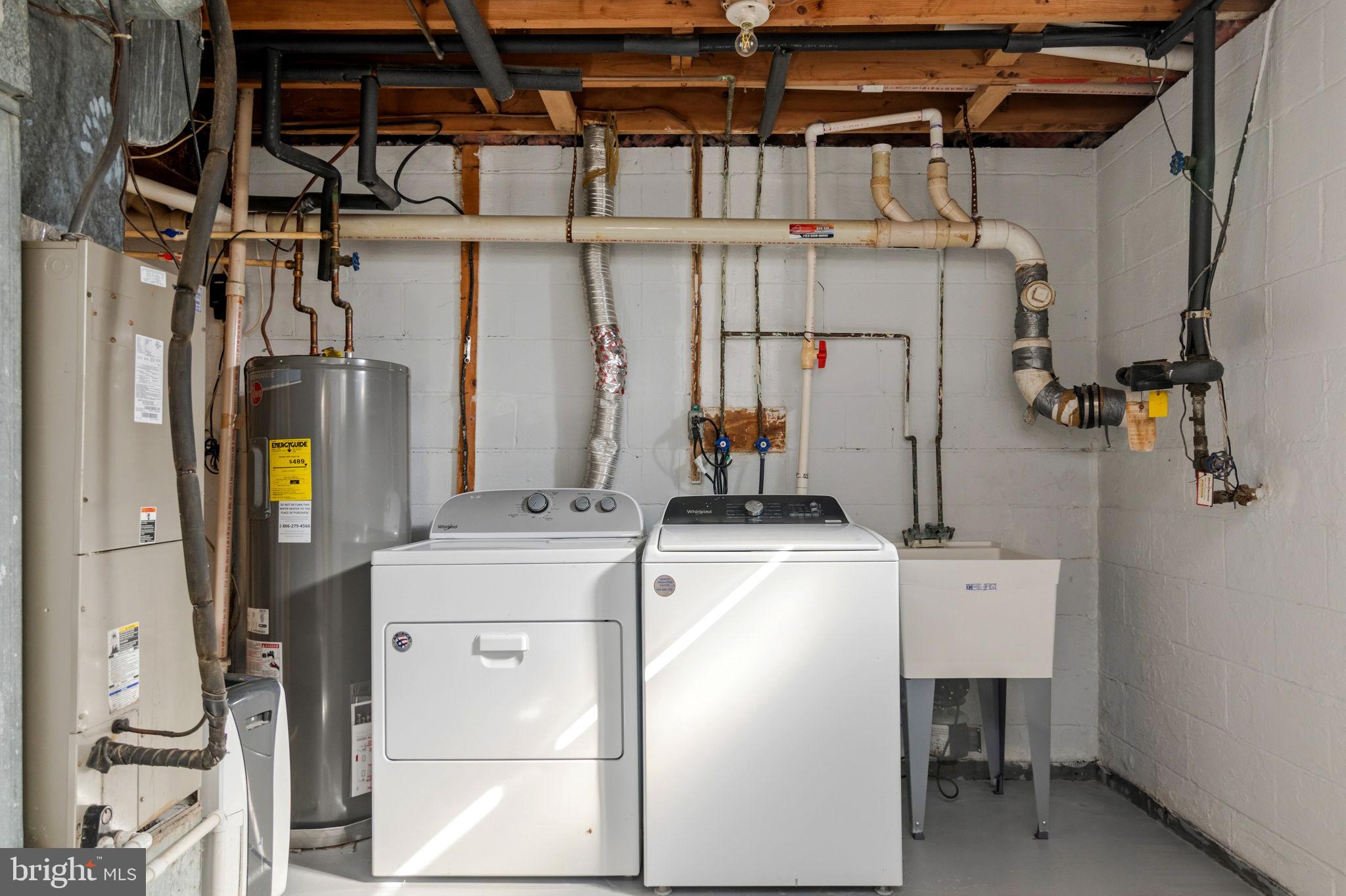 COURTS OF CHANDON - Residential