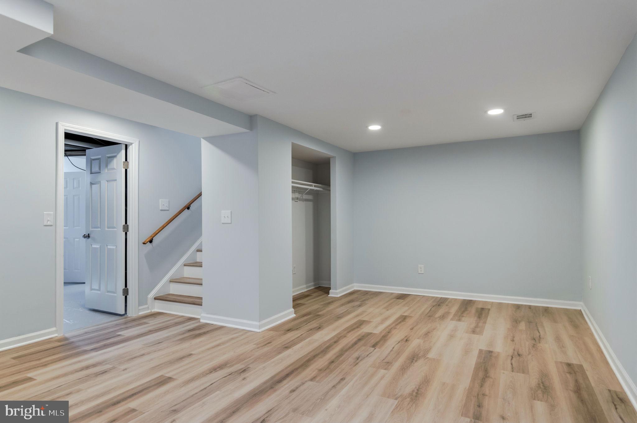 COURTS OF CHANDON - Residential