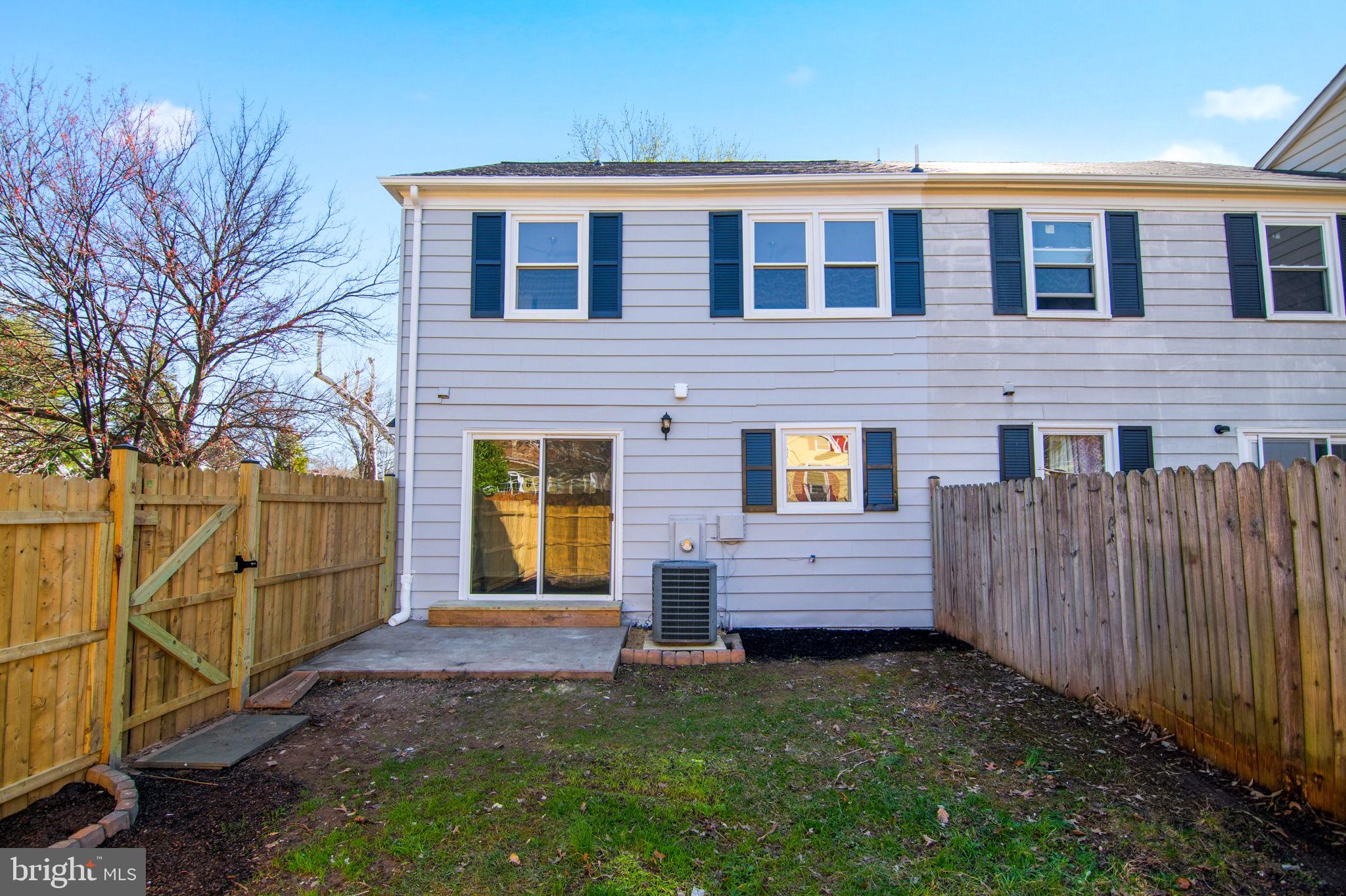 COURTS OF CHANDON - Residential