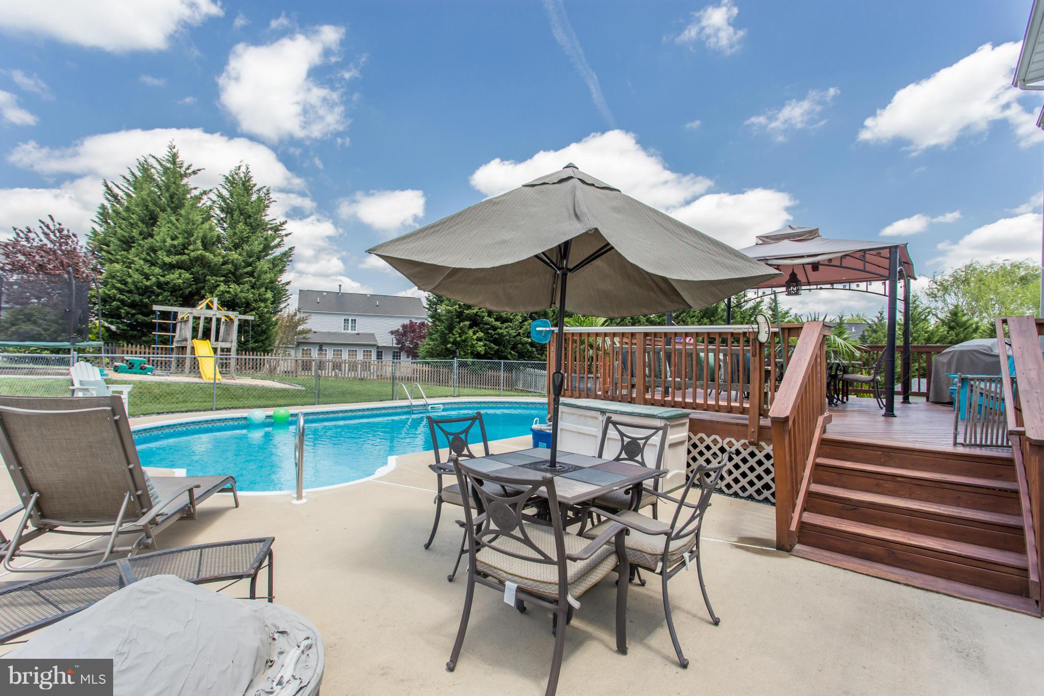 AUTUMN RIDGE - Residential