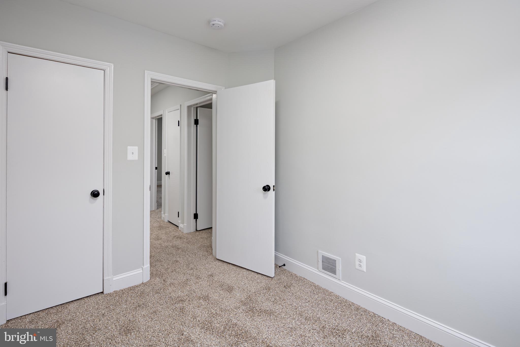 IDLEWOOD - Residential