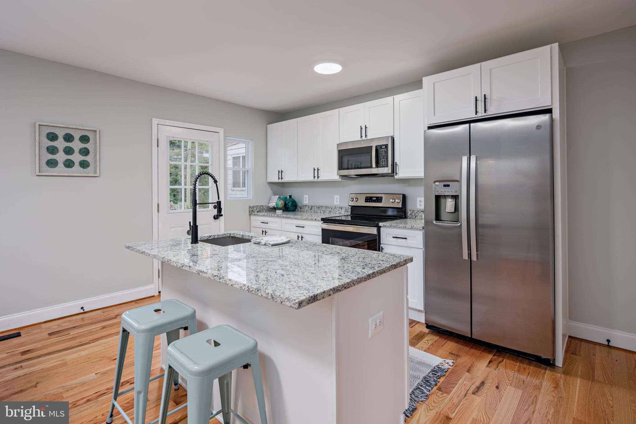 IDLEWOOD - Residential