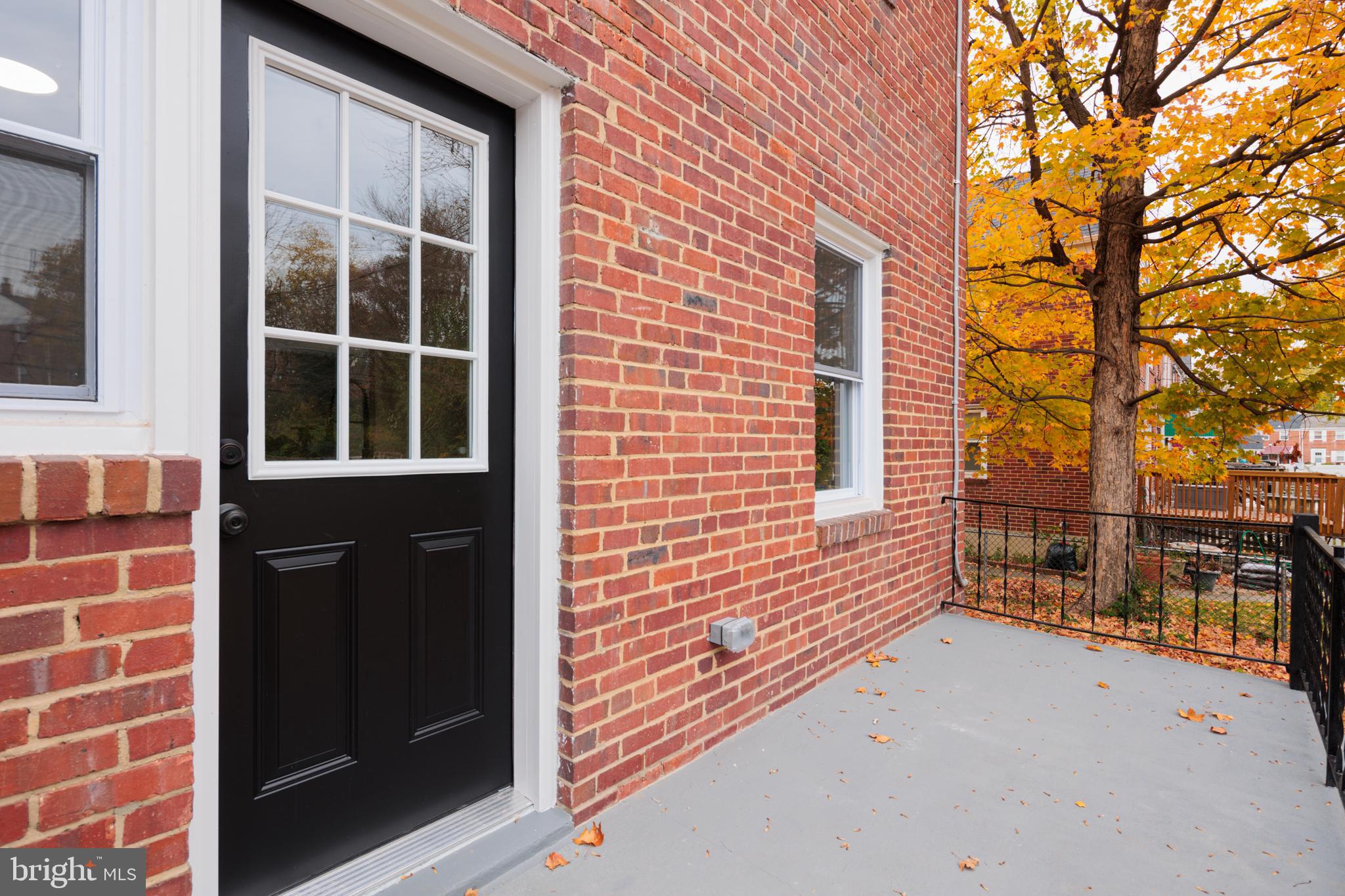 IDLEWOOD - Residential