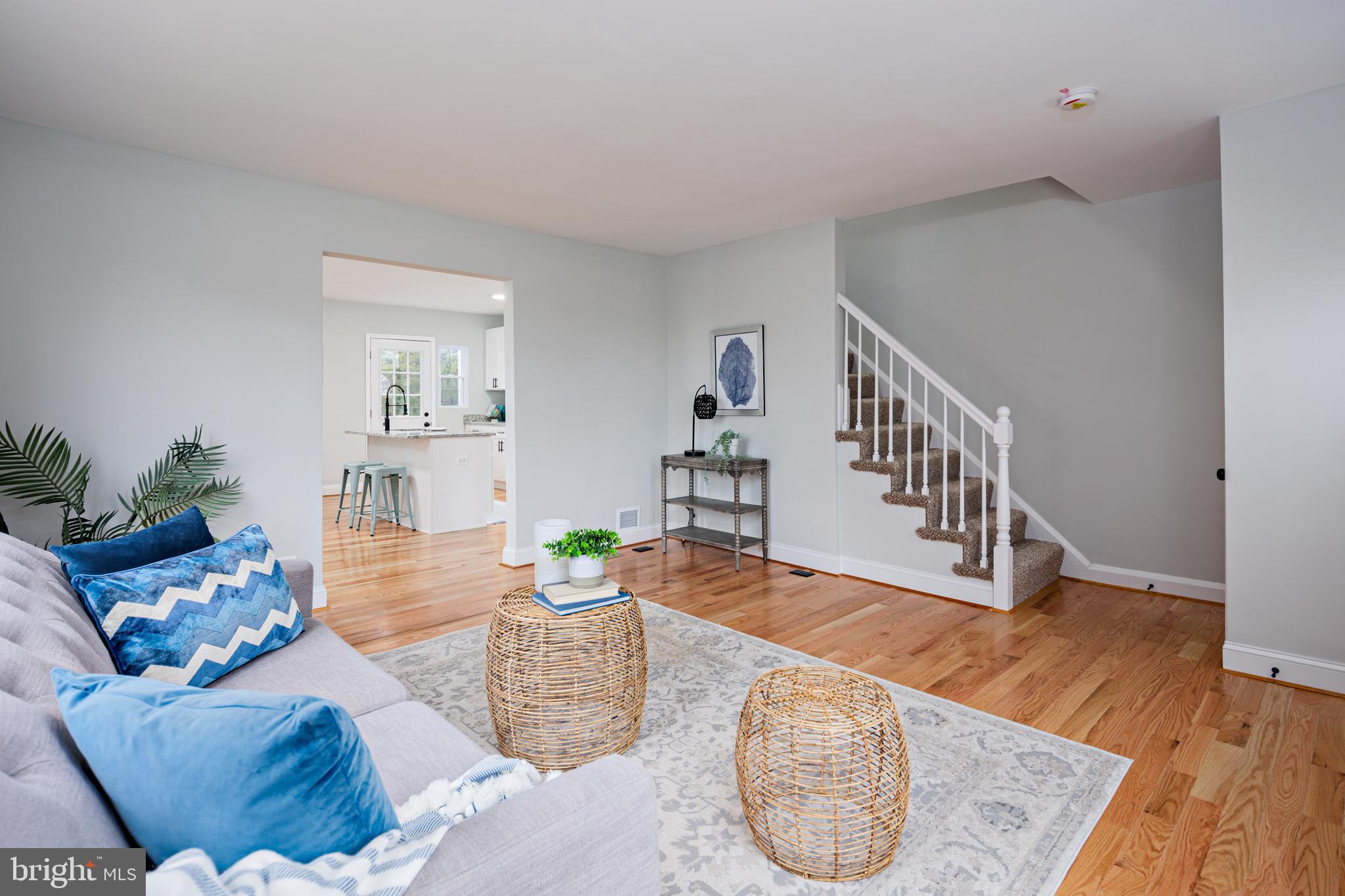 IDLEWOOD - Residential