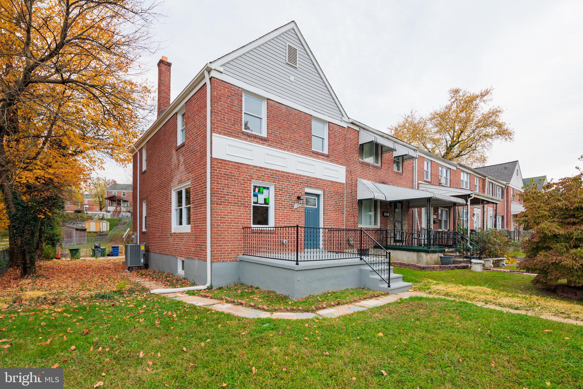 IDLEWOOD - Residential