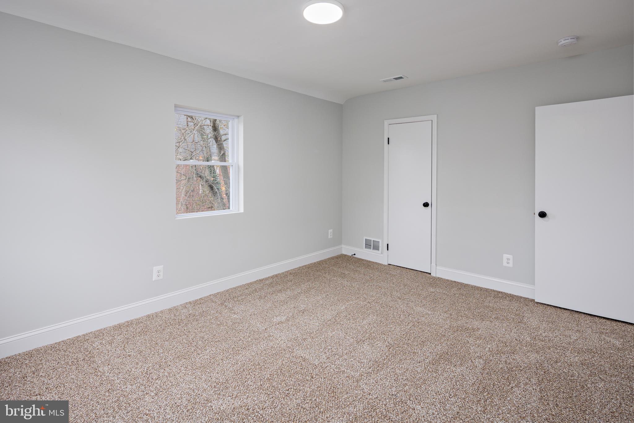 IDLEWOOD - Residential