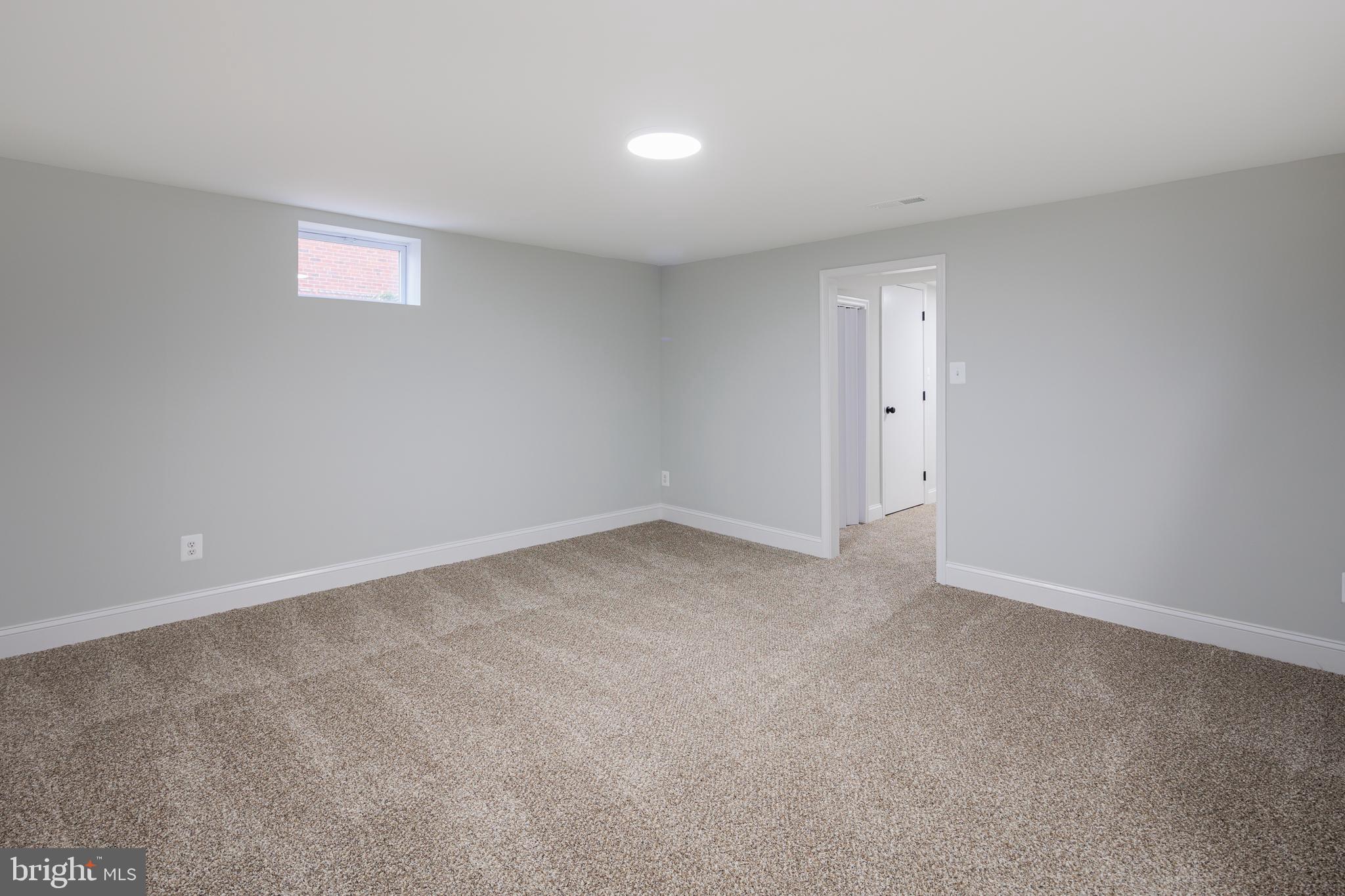 IDLEWOOD - Residential