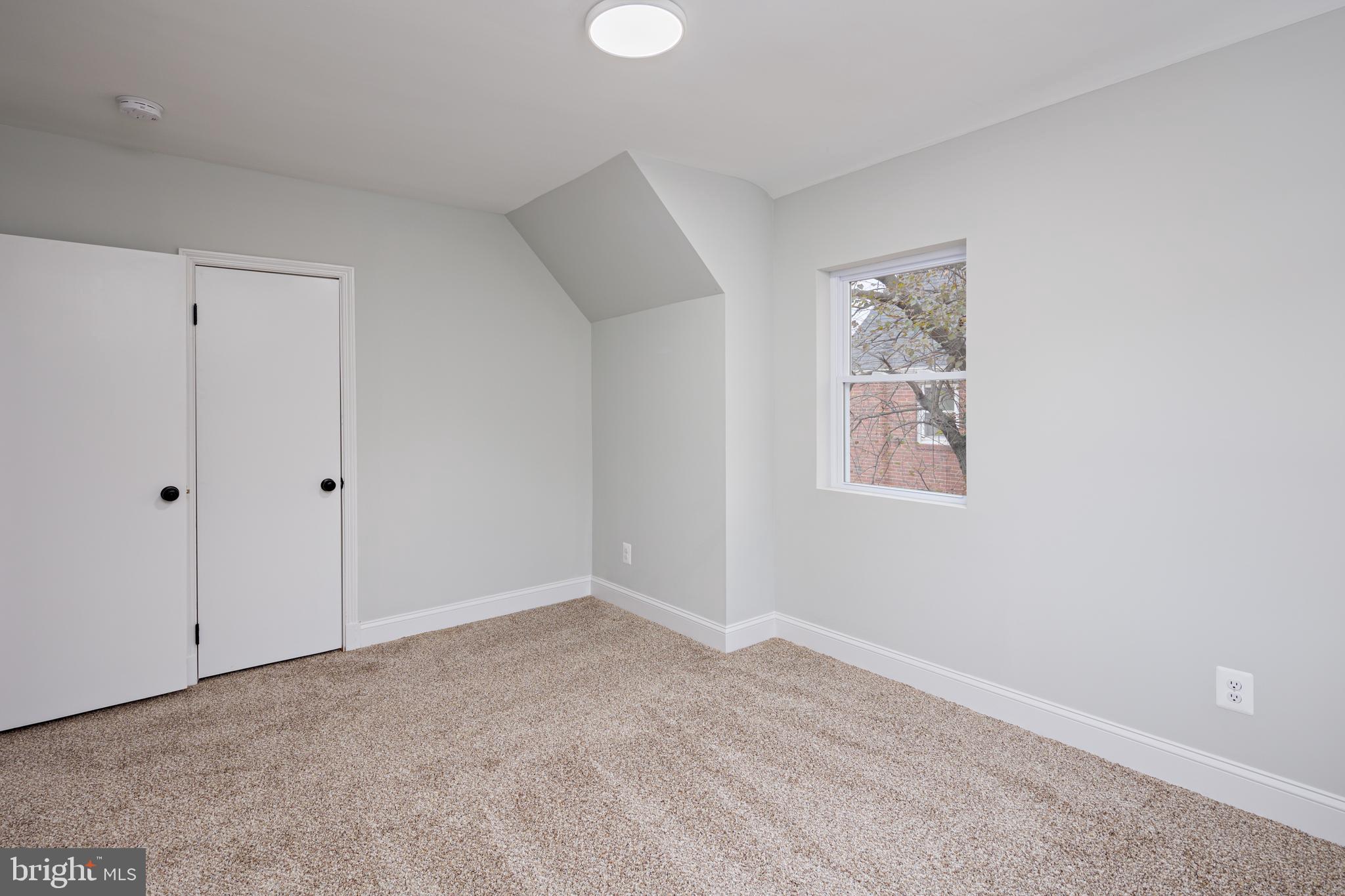 IDLEWOOD - Residential