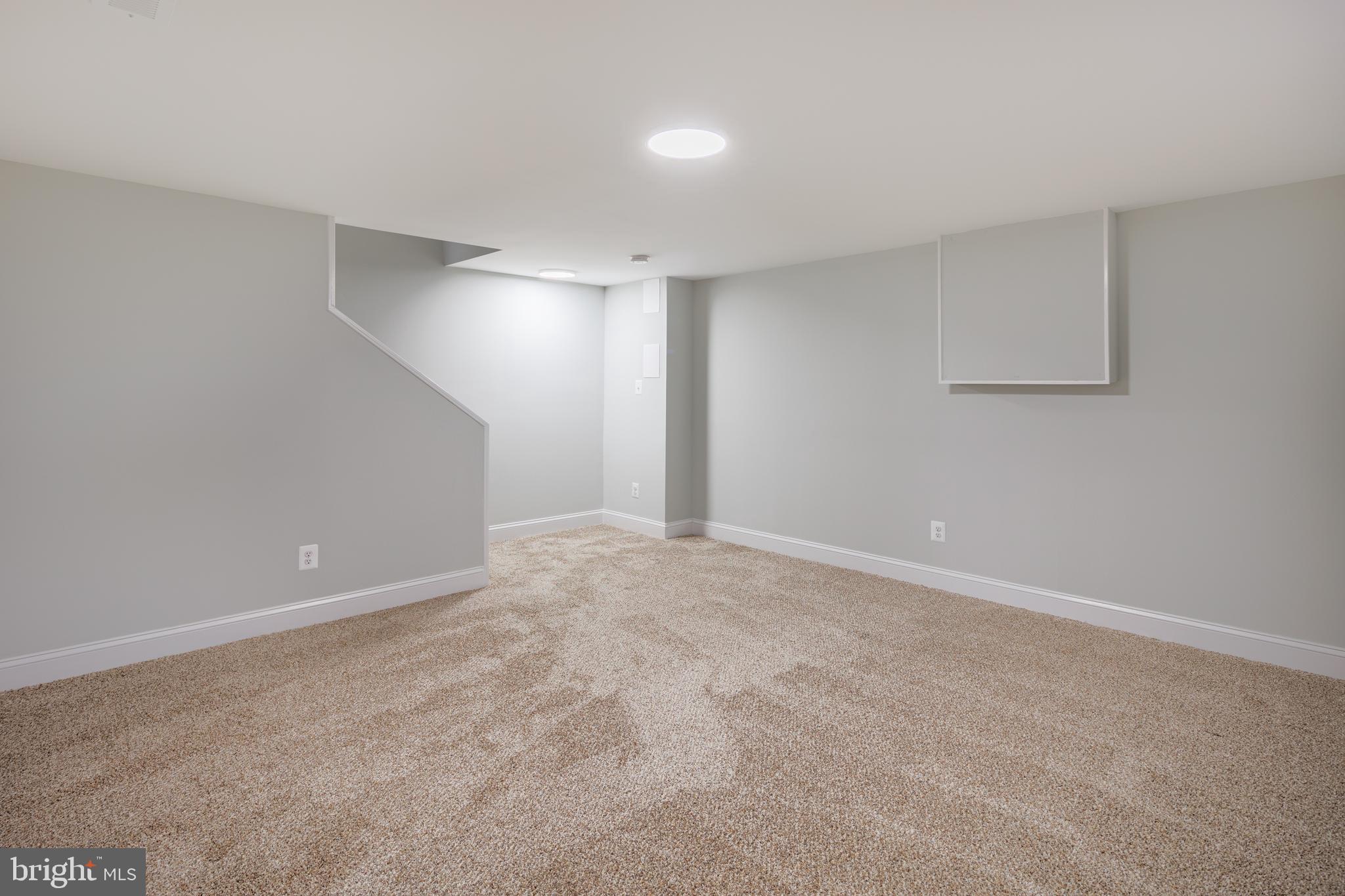 IDLEWOOD - Residential