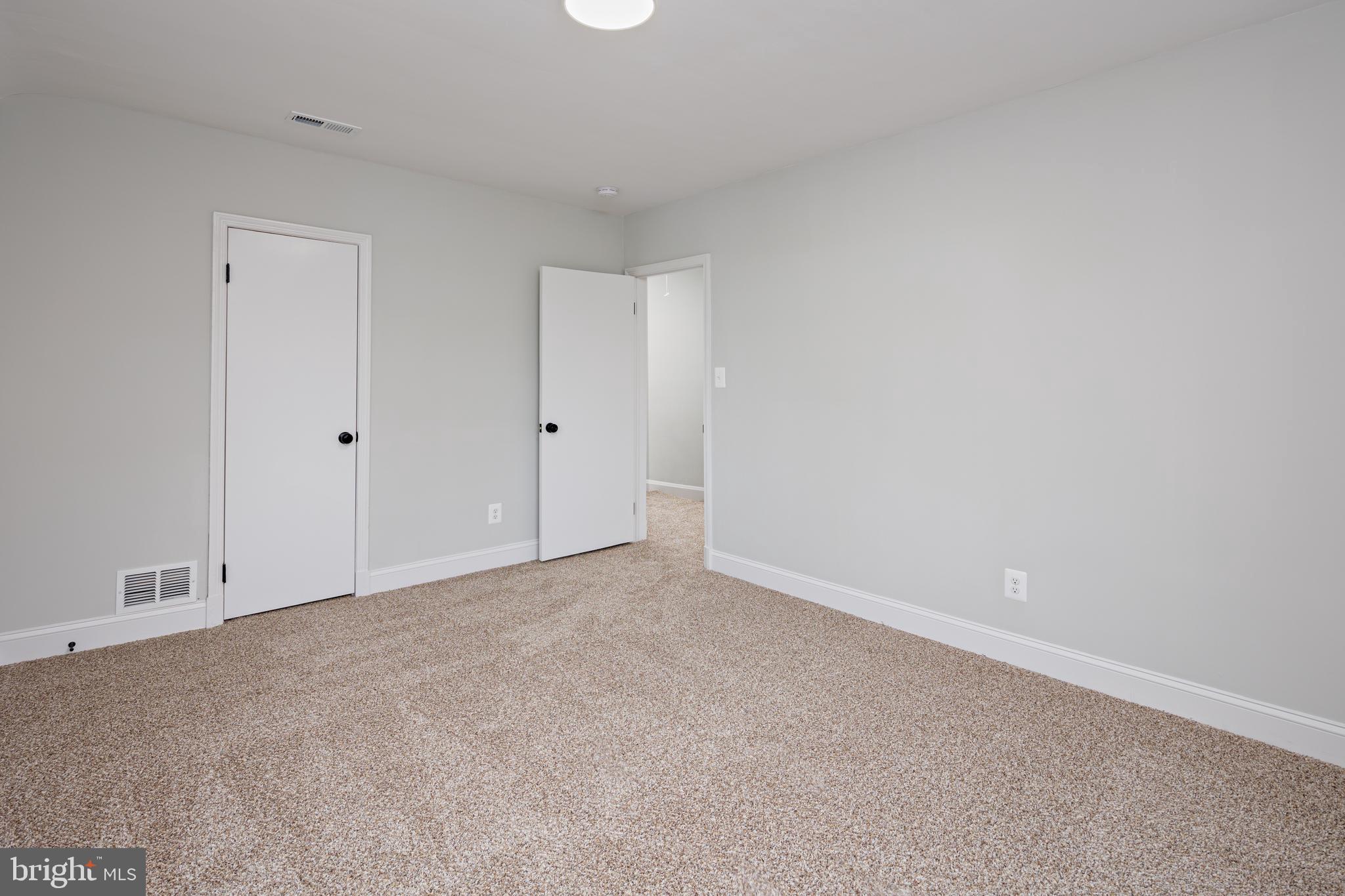 IDLEWOOD - Residential