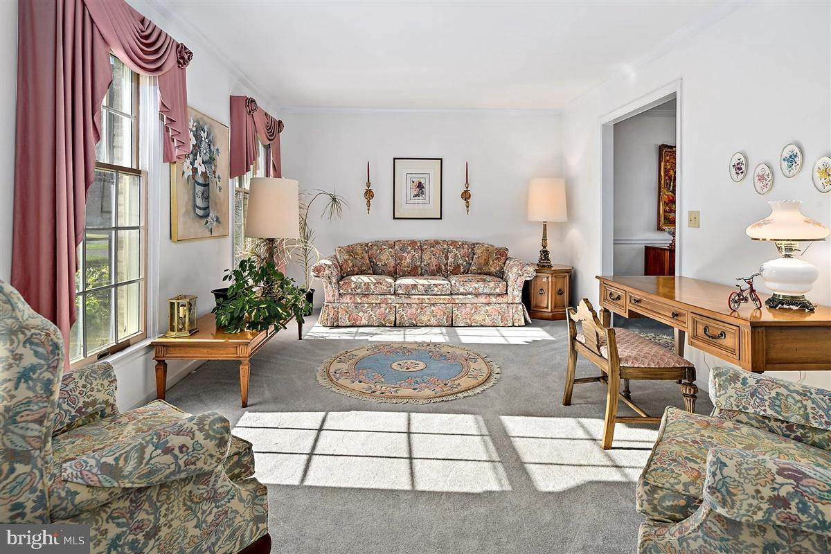 NUTTERS CROSSING - Residential