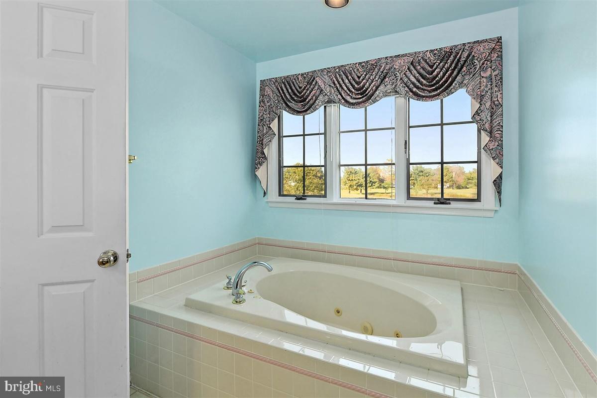 NUTTERS CROSSING - Residential