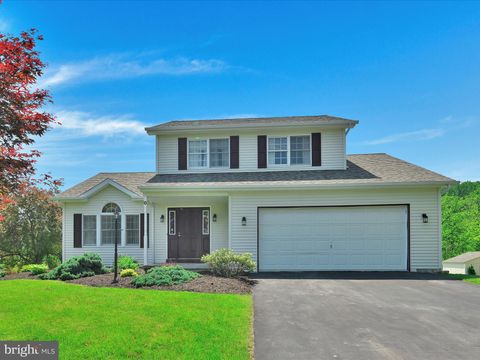 6 FOX HOLLOW ROAD POTTSVILLE PA 17901