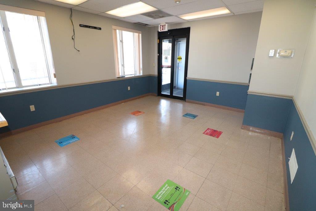 185 DELAWARE AVENUE REAR