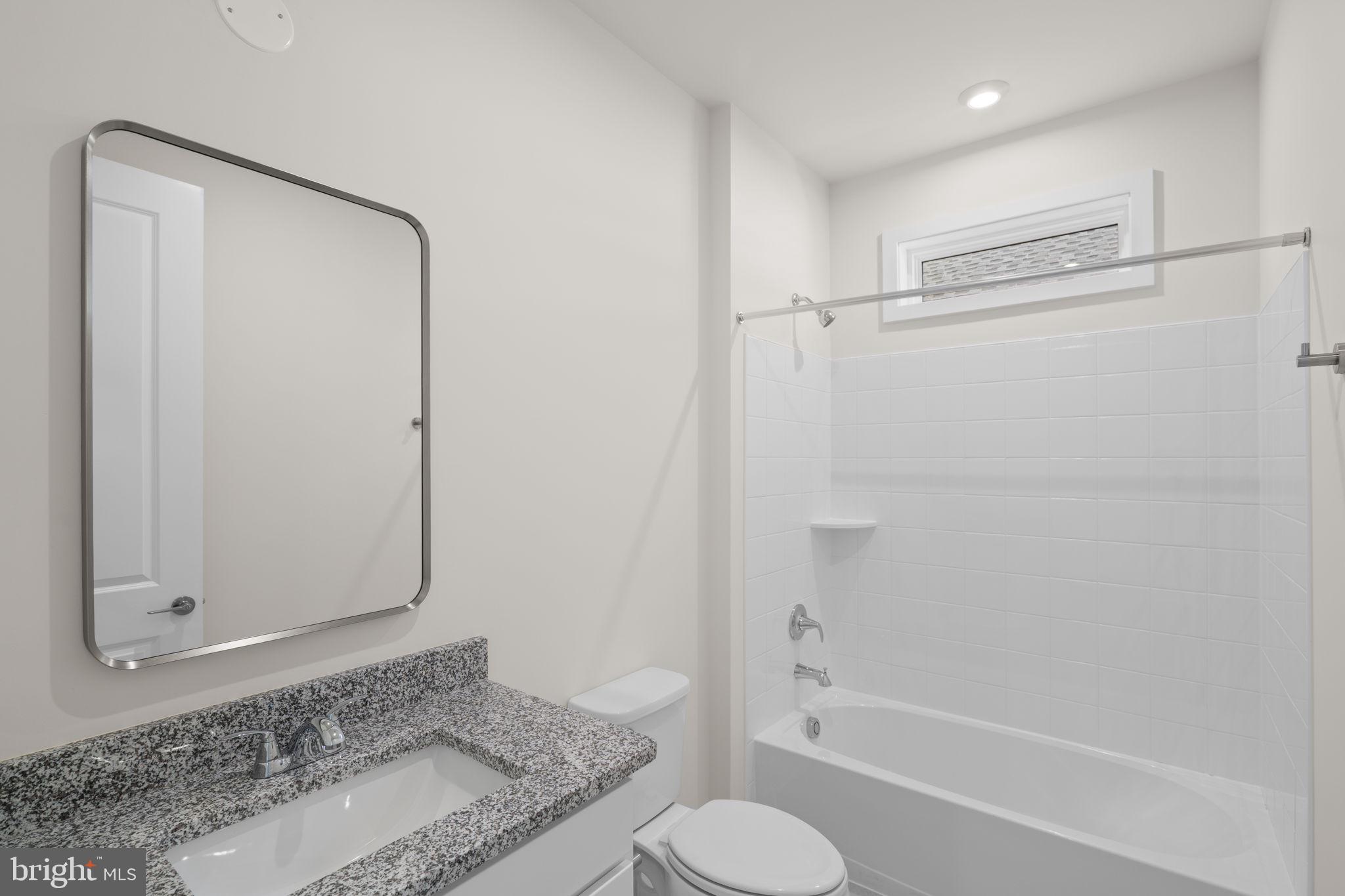 HIATT POINTE AT SNOWDEN BRIDGE - Residential