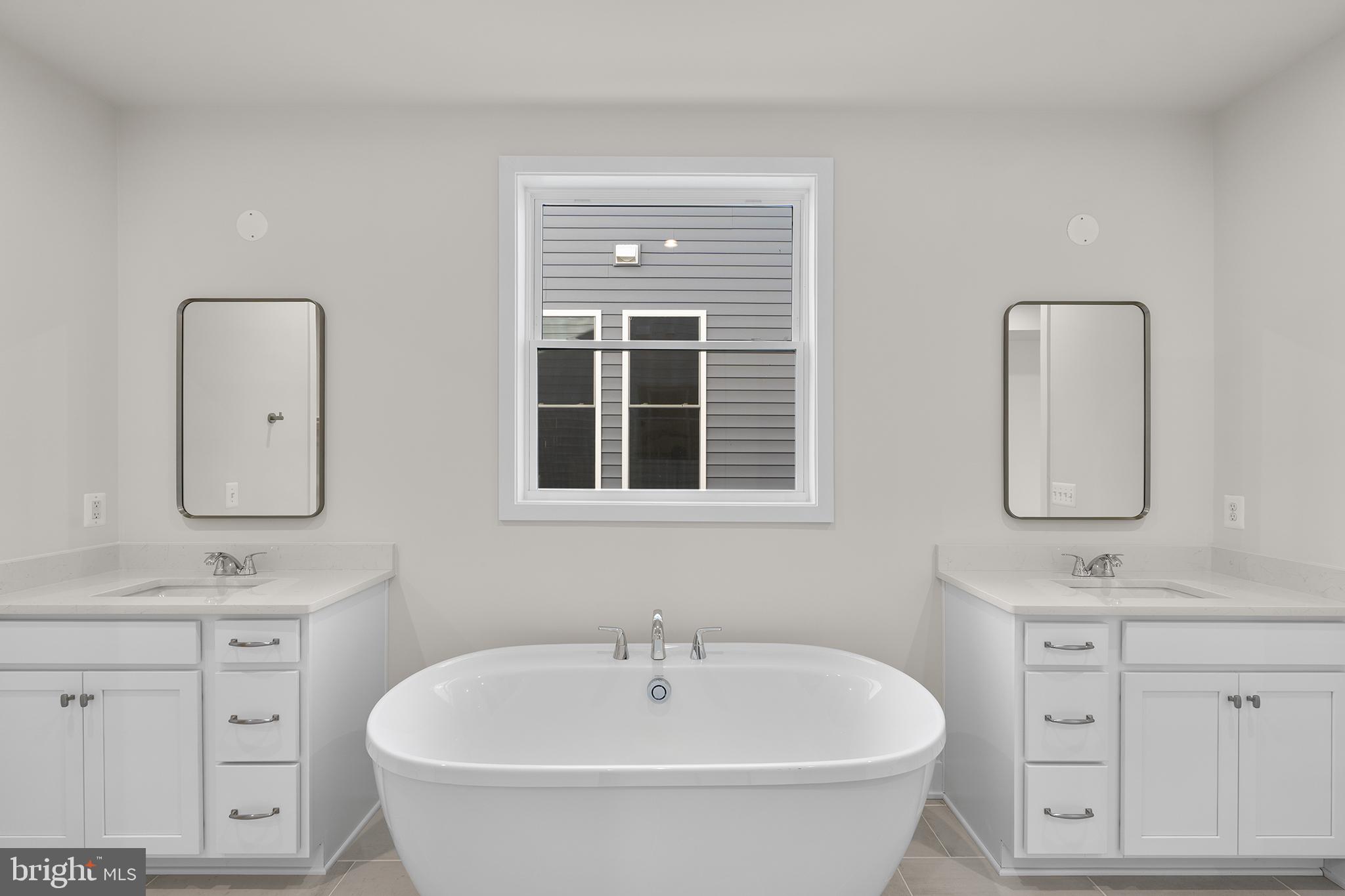 HIATT POINTE AT SNOWDEN BRIDGE - Residential