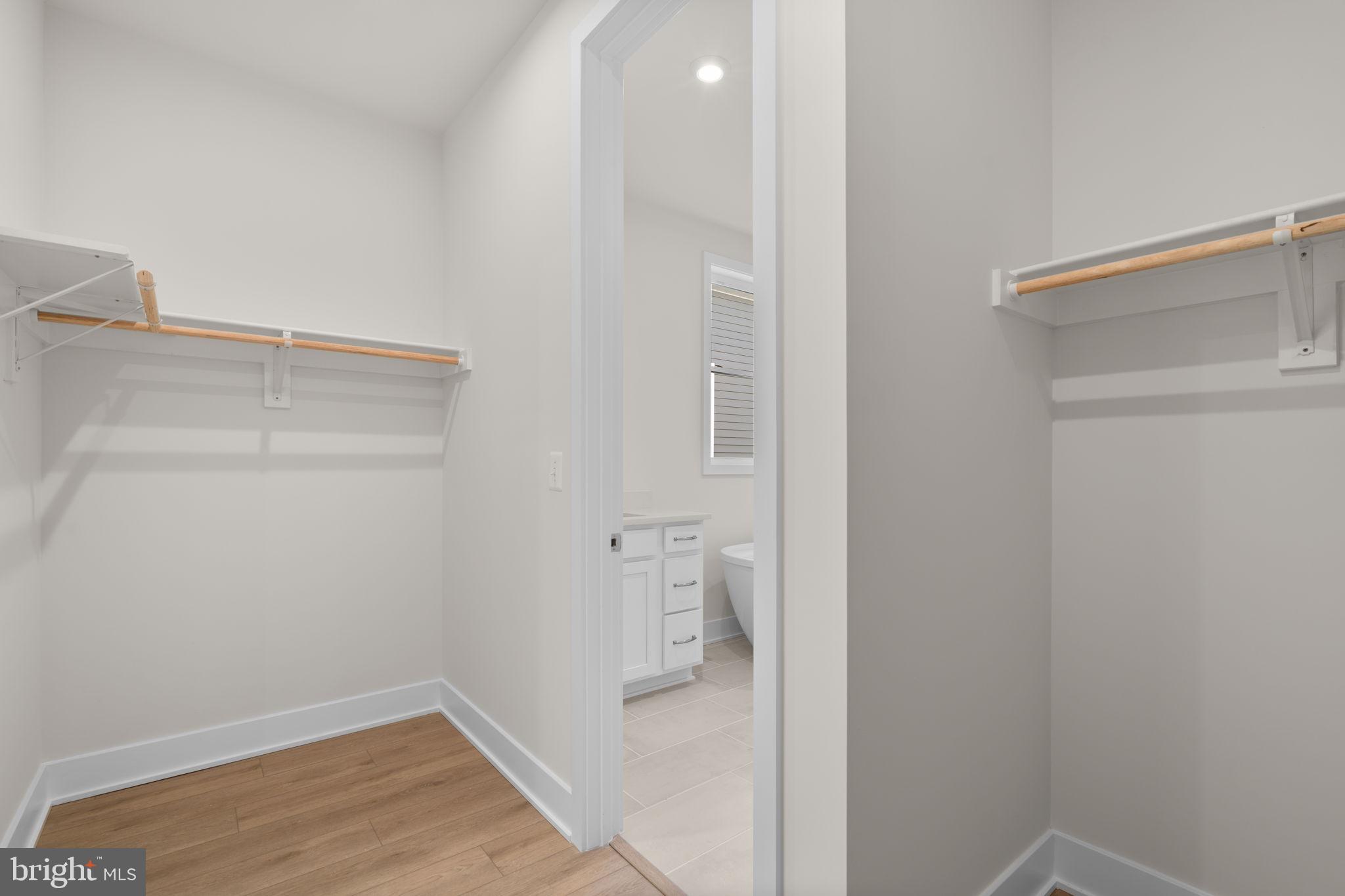 HIATT POINTE AT SNOWDEN BRIDGE - Residential