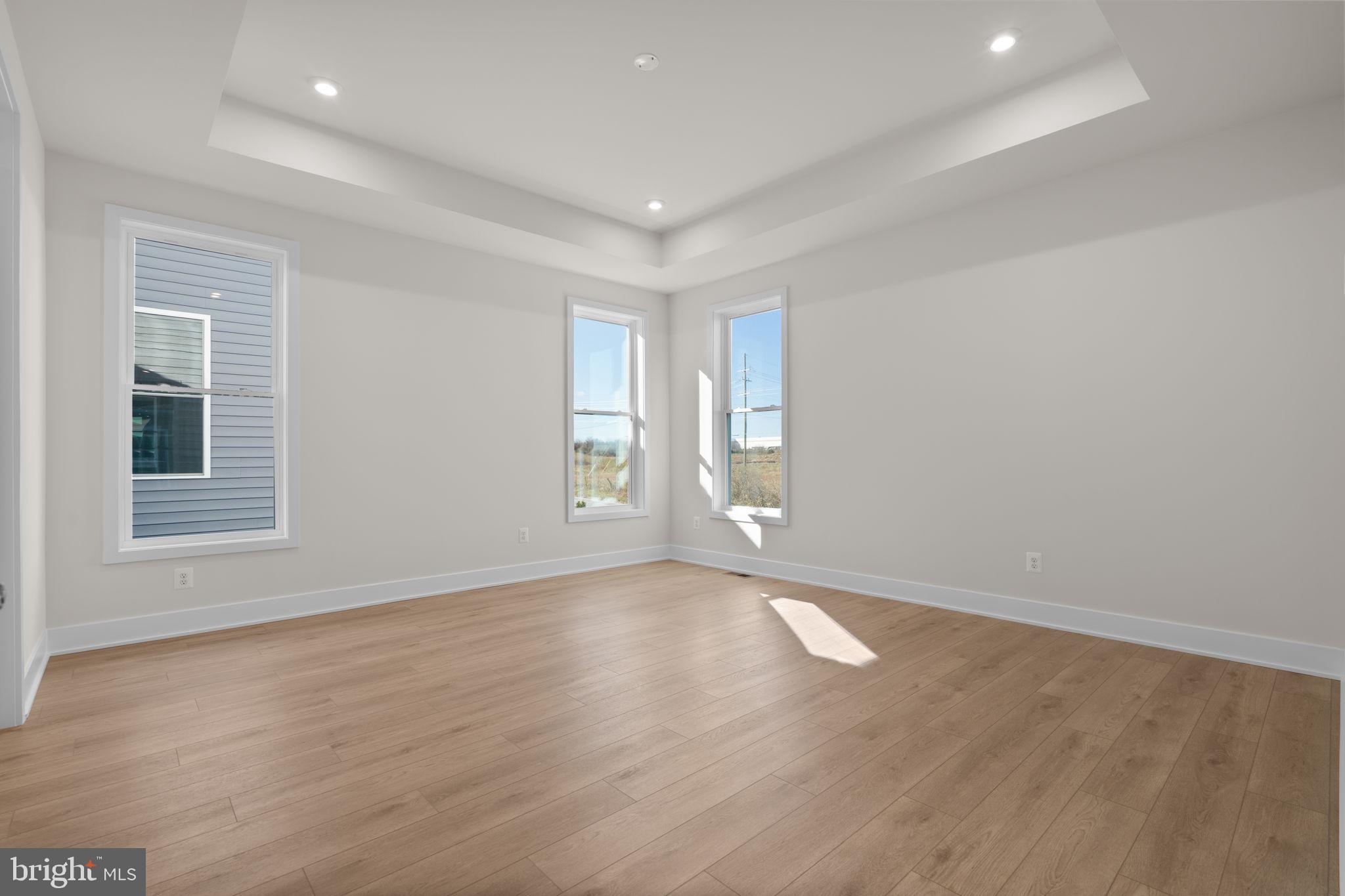 HIATT POINTE AT SNOWDEN BRIDGE - Residential