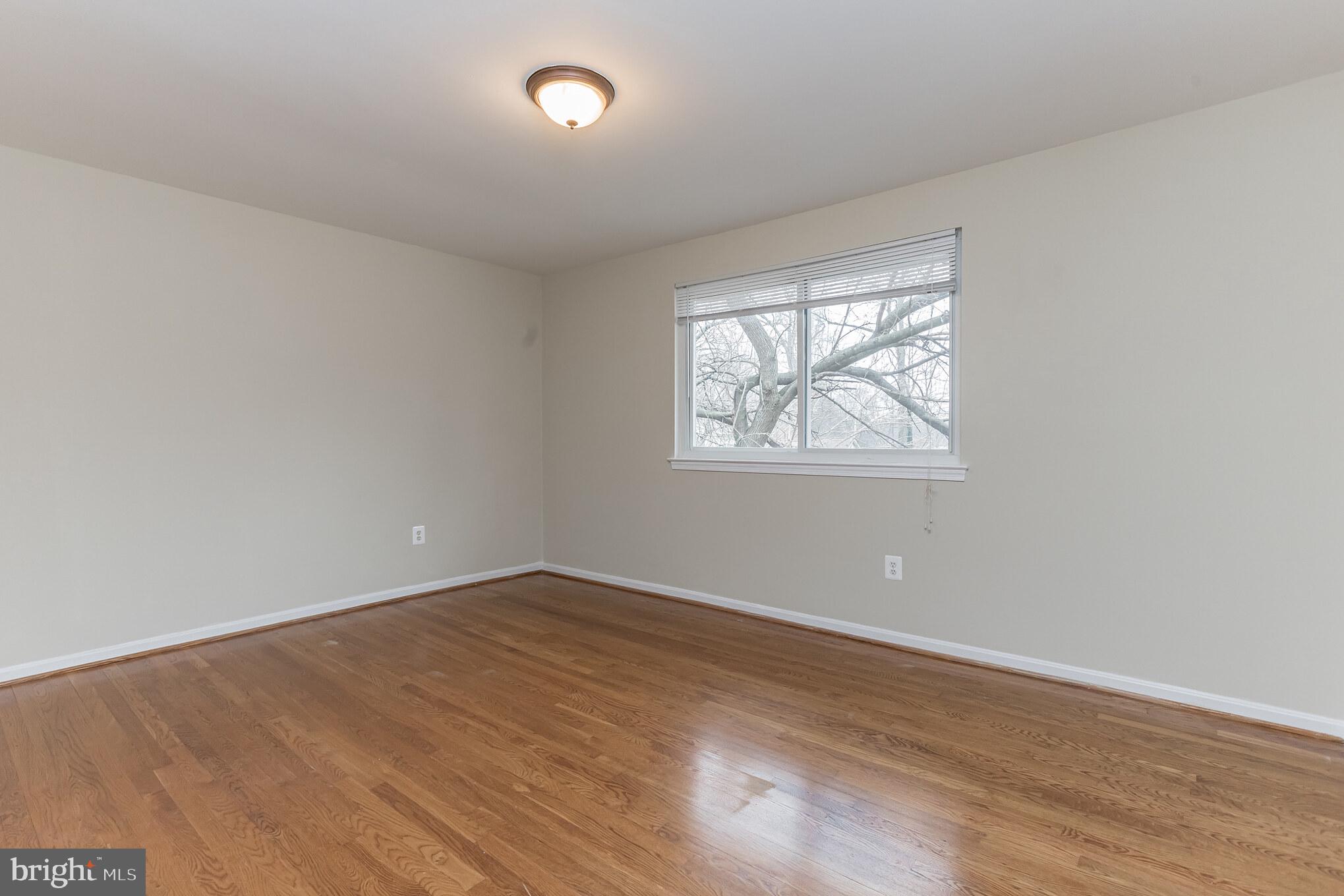 KINGS PARK WEST - Residential