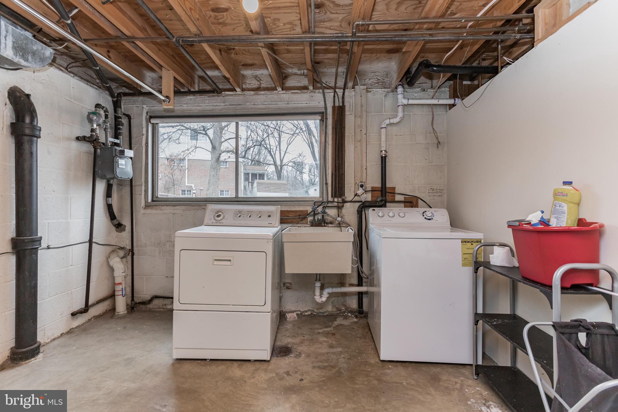 KINGS PARK WEST - Residential