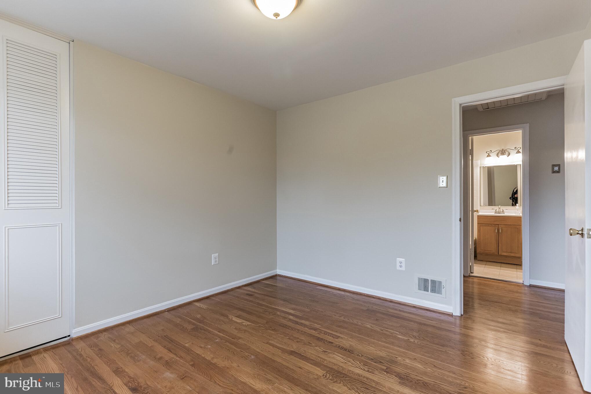 KINGS PARK WEST - Residential