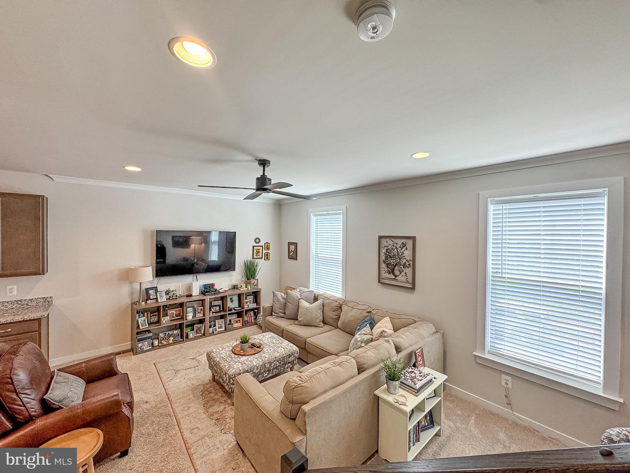 HIGHLANDER PARK - Residential