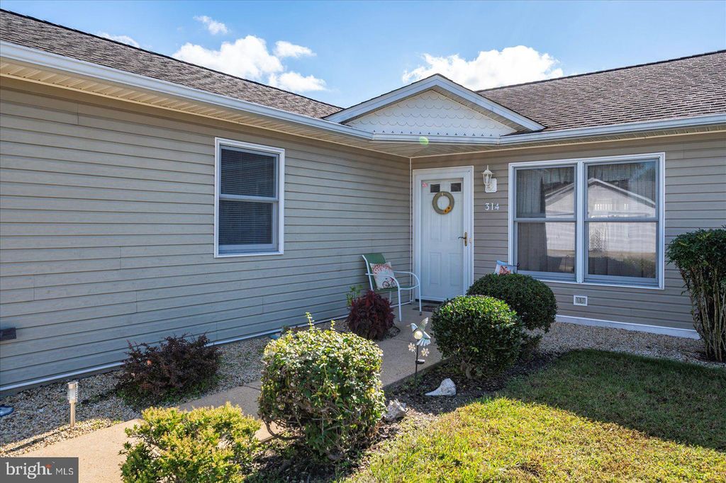 Photo of 314 Derby Way, MILLSBORO, DE 19966 (MLS # DESU2098592)