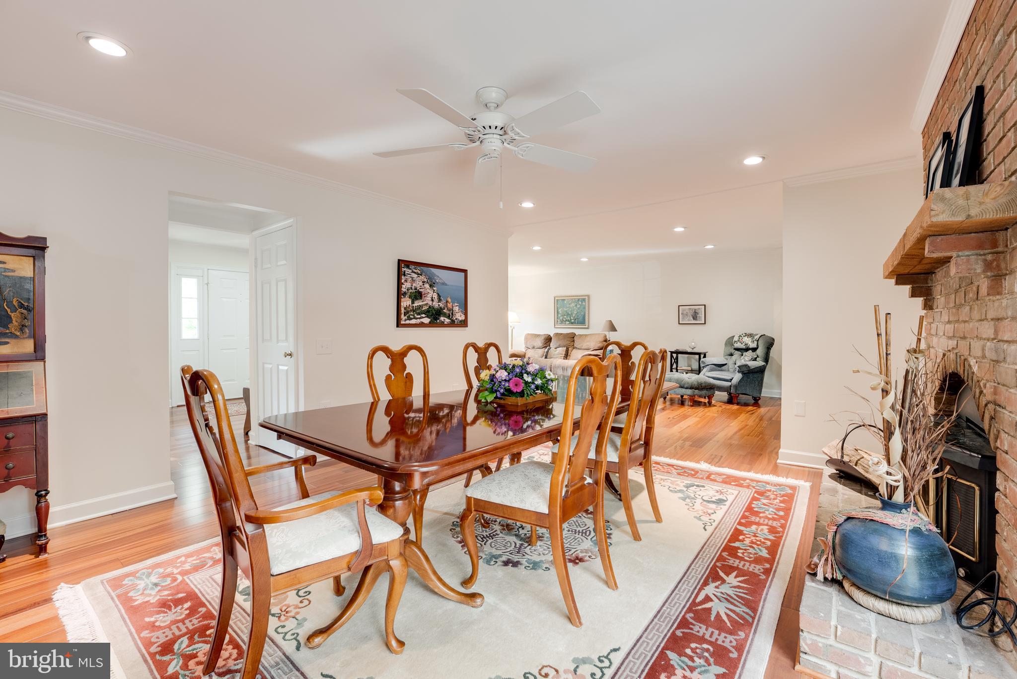 BURKE CENTRE - Residential