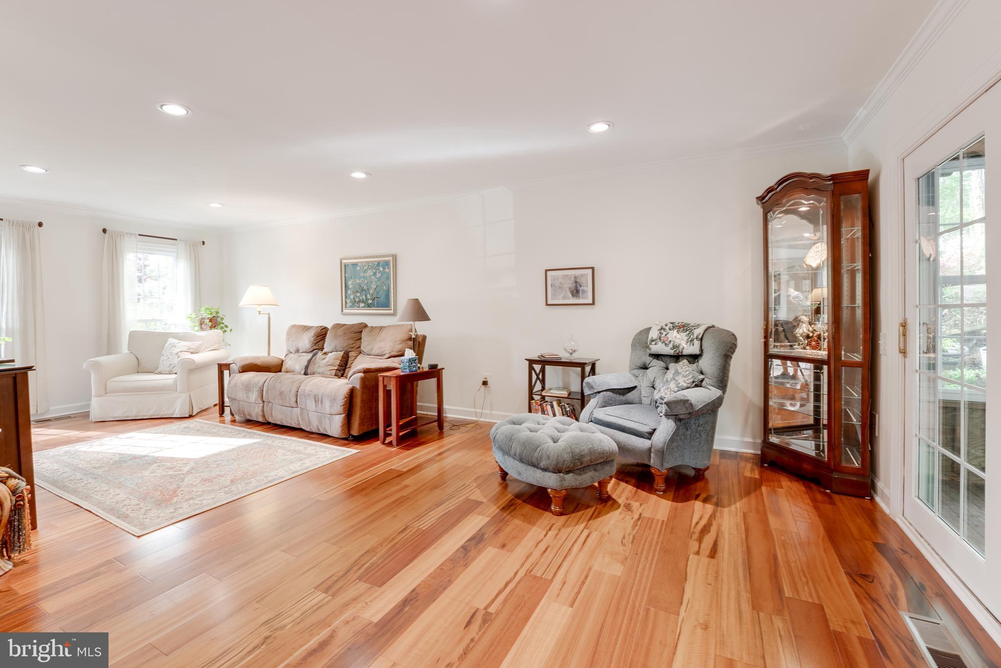 BURKE CENTRE - Residential