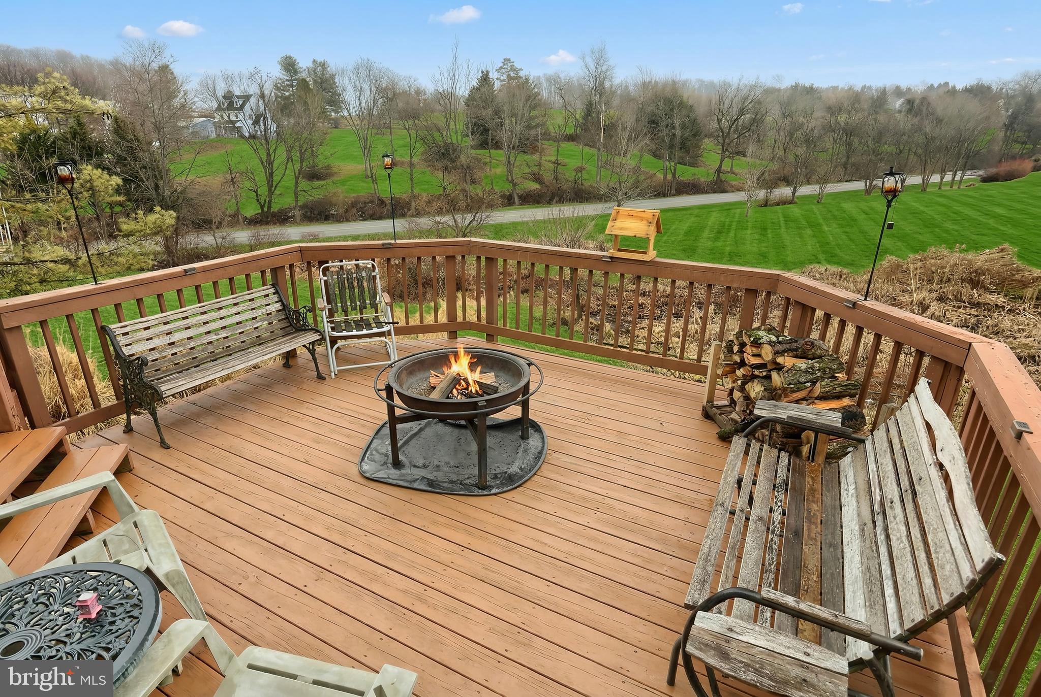 STEWARTSTOWN STATION - Residential