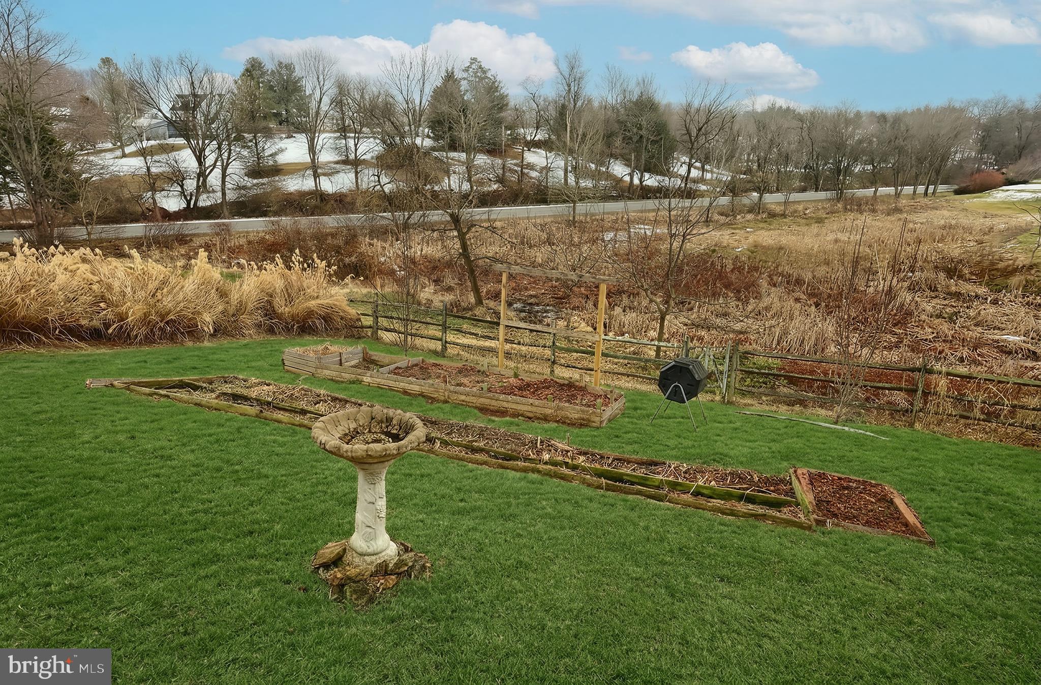 STEWARTSTOWN STATION - Residential