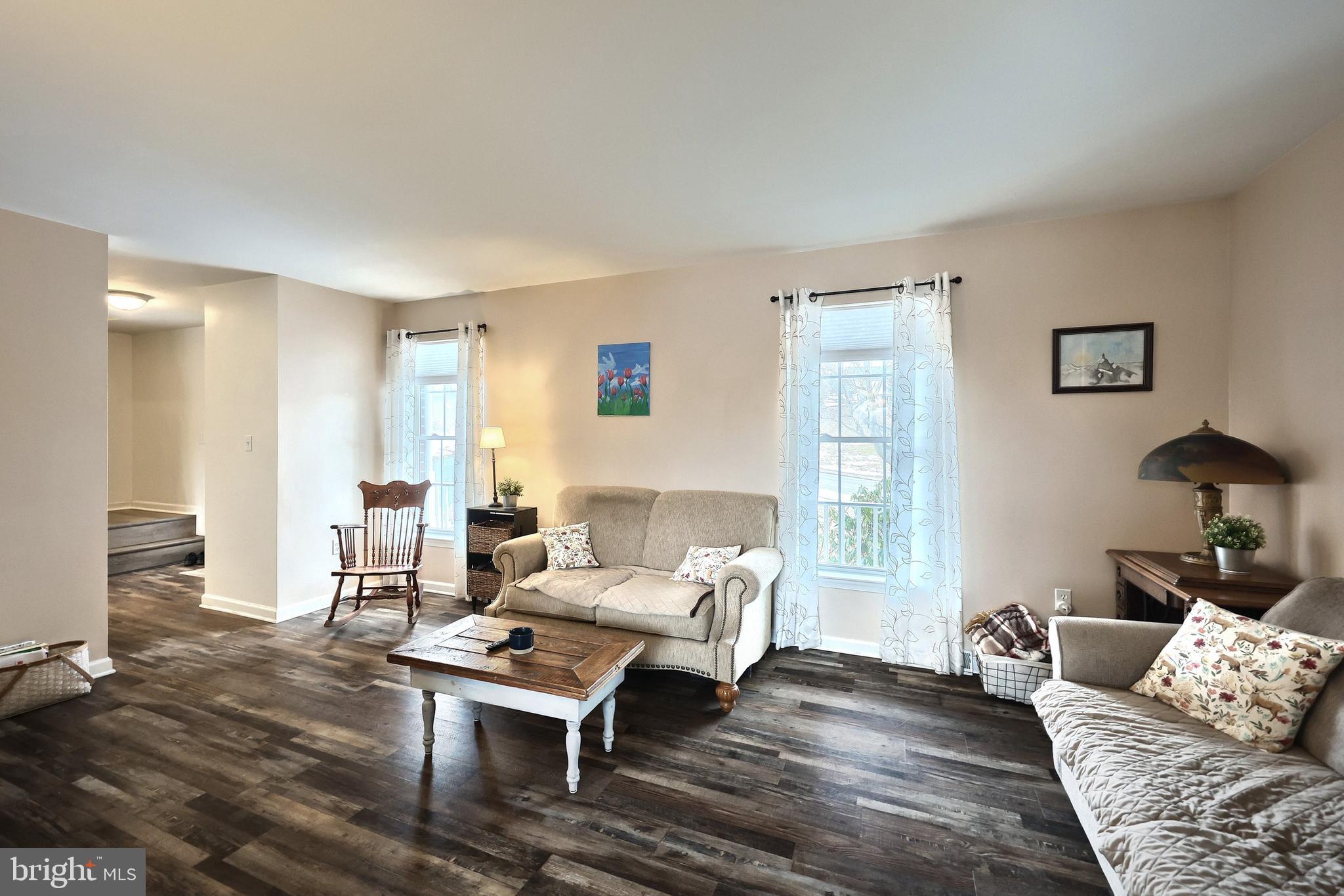 STEWARTSTOWN STATION - Residential