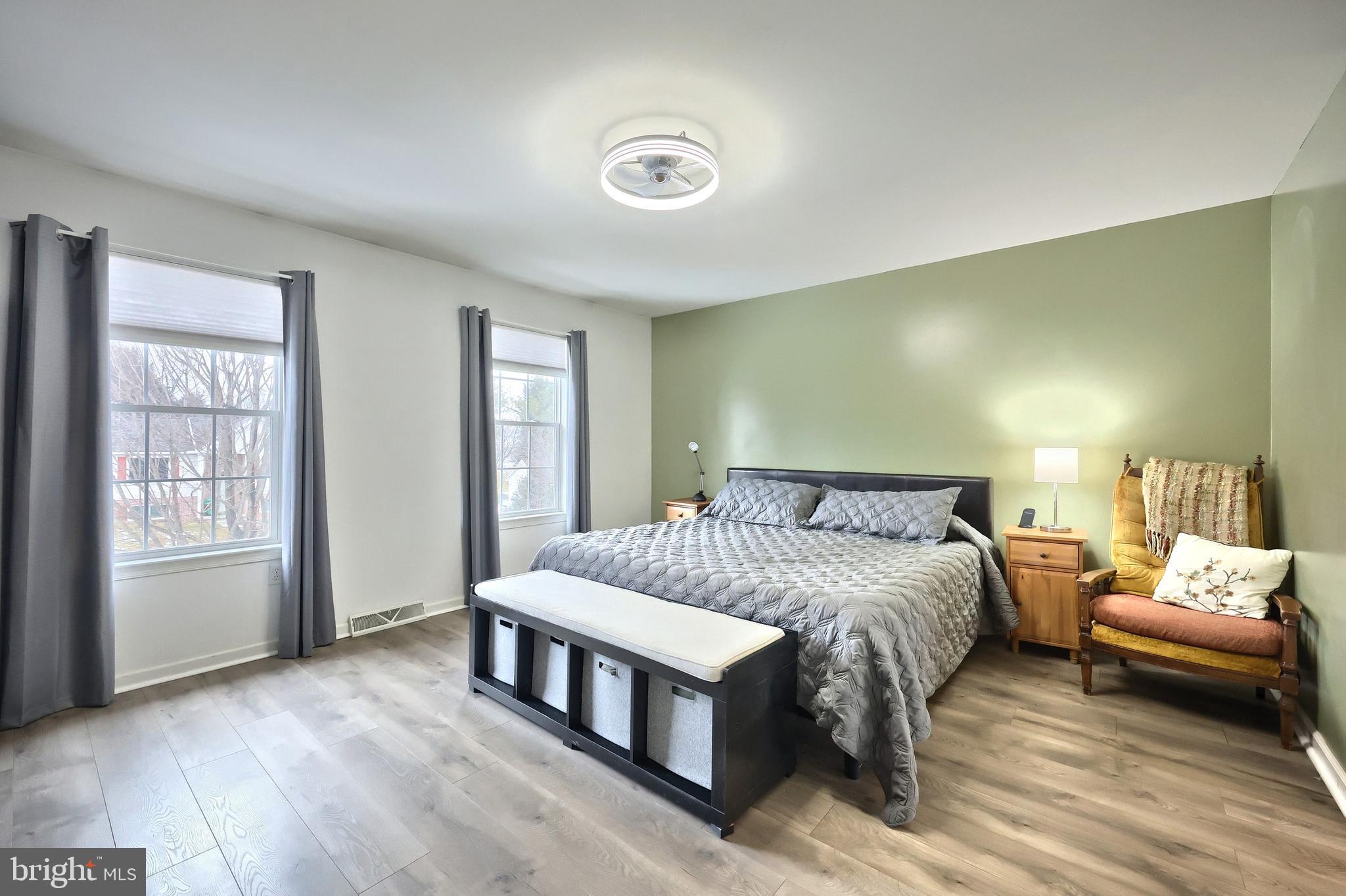 STEWARTSTOWN STATION - Residential