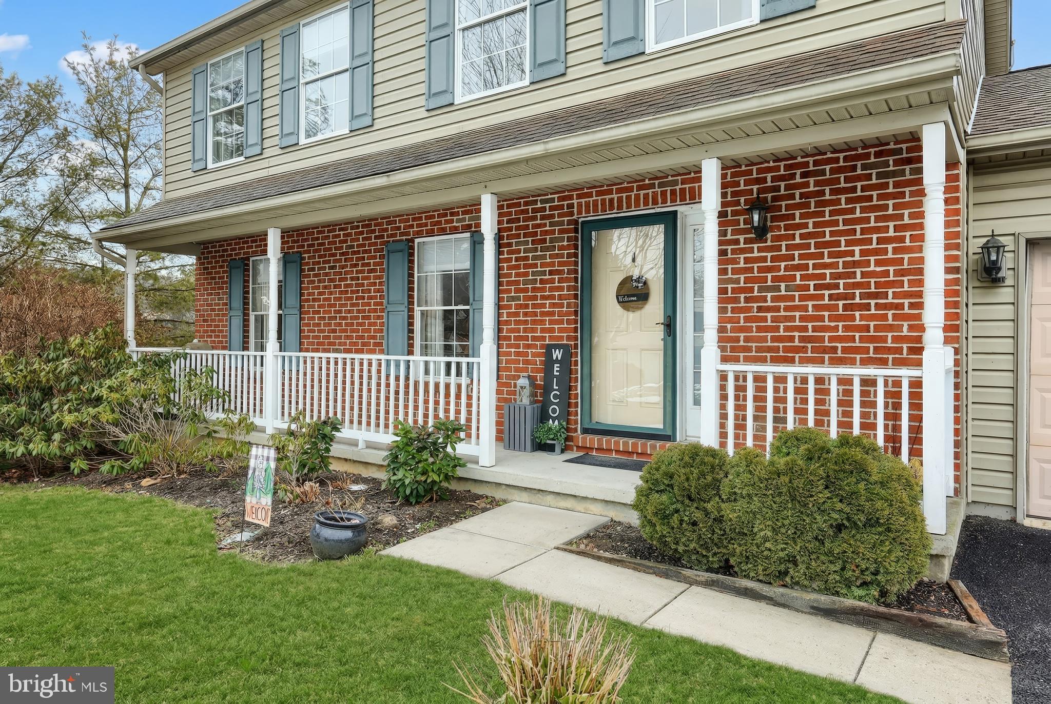 STEWARTSTOWN STATION - Residential