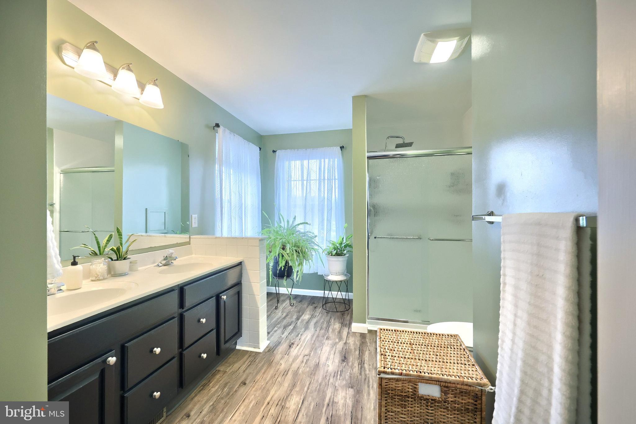 STEWARTSTOWN STATION - Residential