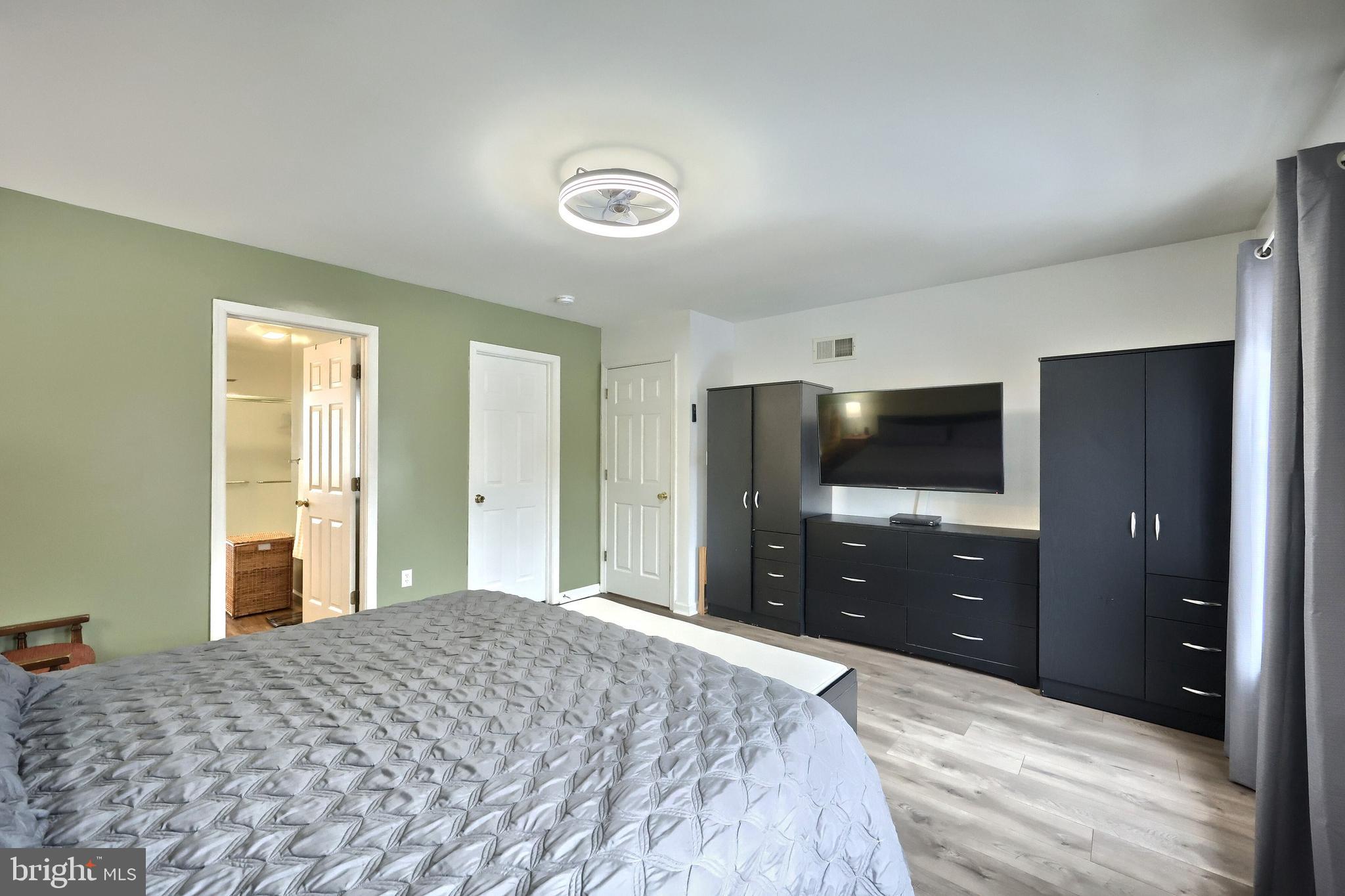 STEWARTSTOWN STATION - Residential