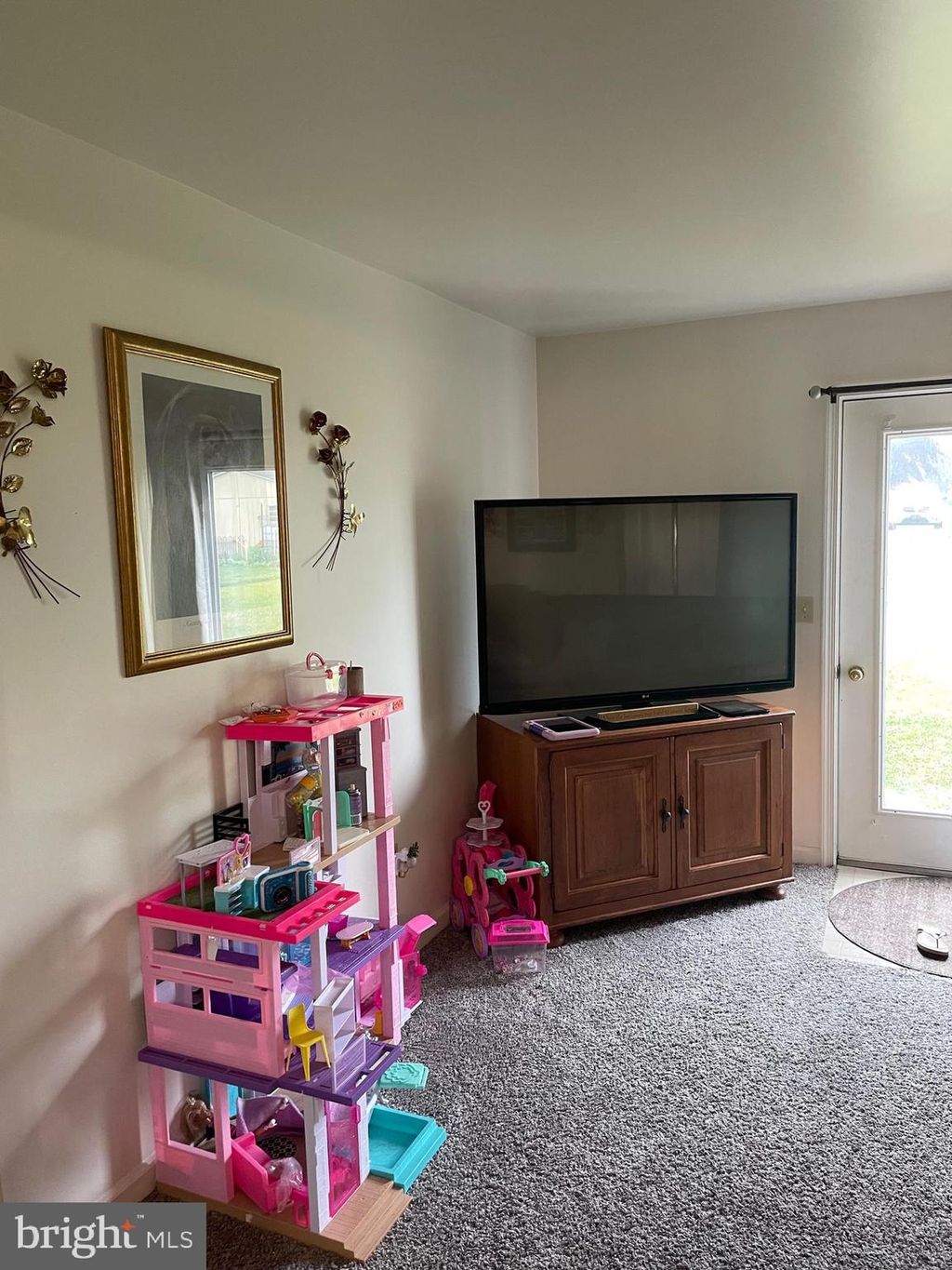 Photo of 137 E WASHINGTON ST, ELIZABETHTOWN, PA 17022 (MLS # PALA2036918)