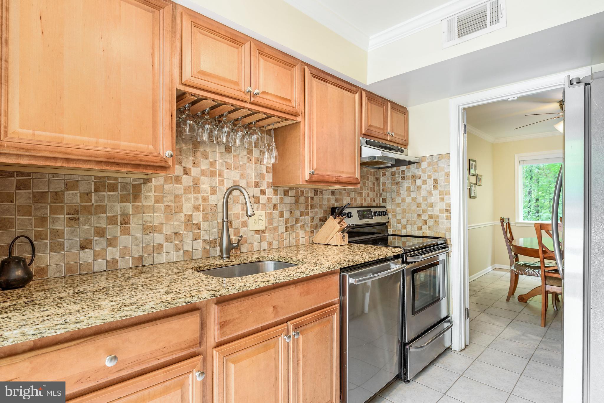 RESTON - Residential