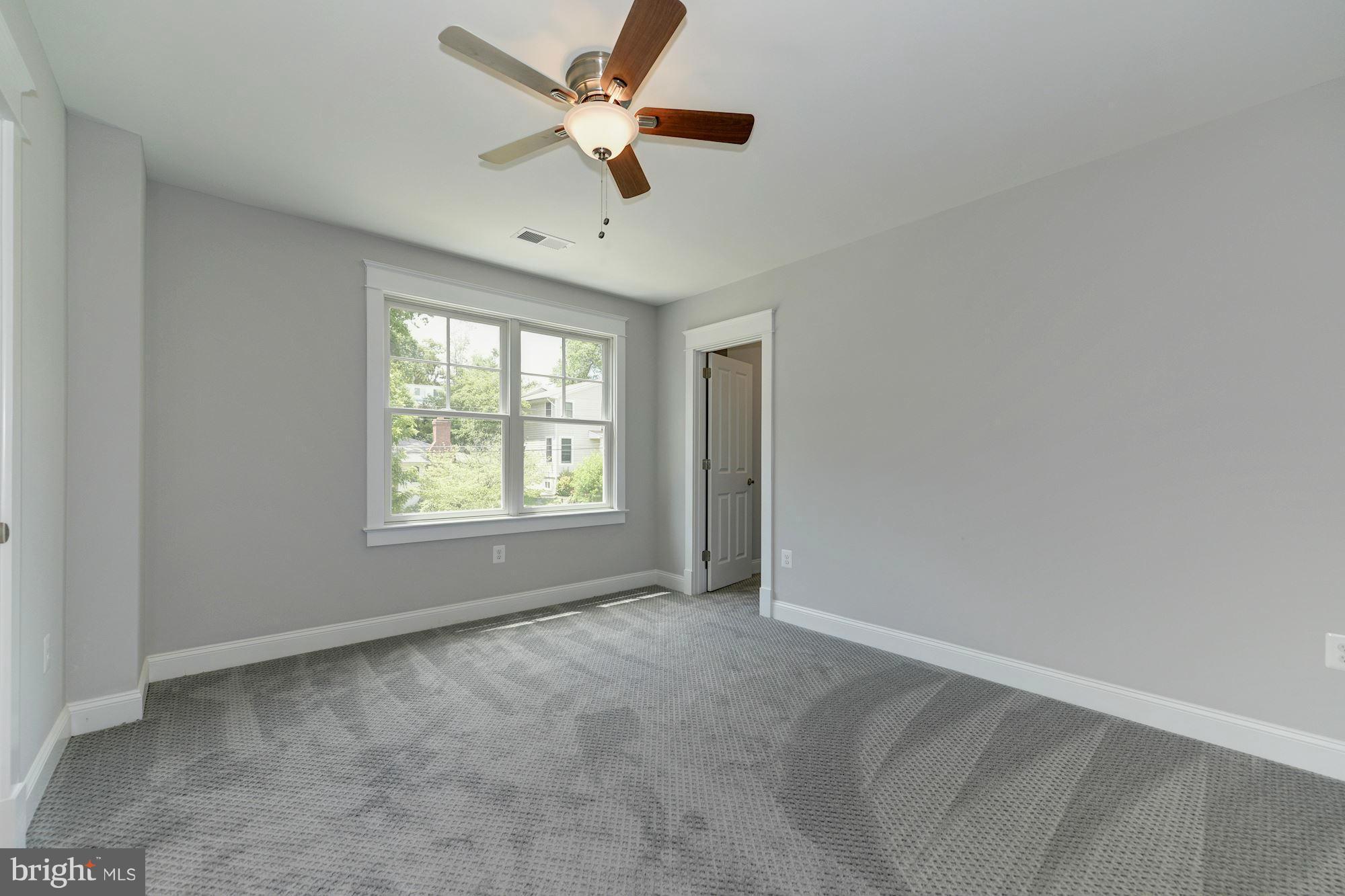 TUCKAHOE VILLAGE - Residential