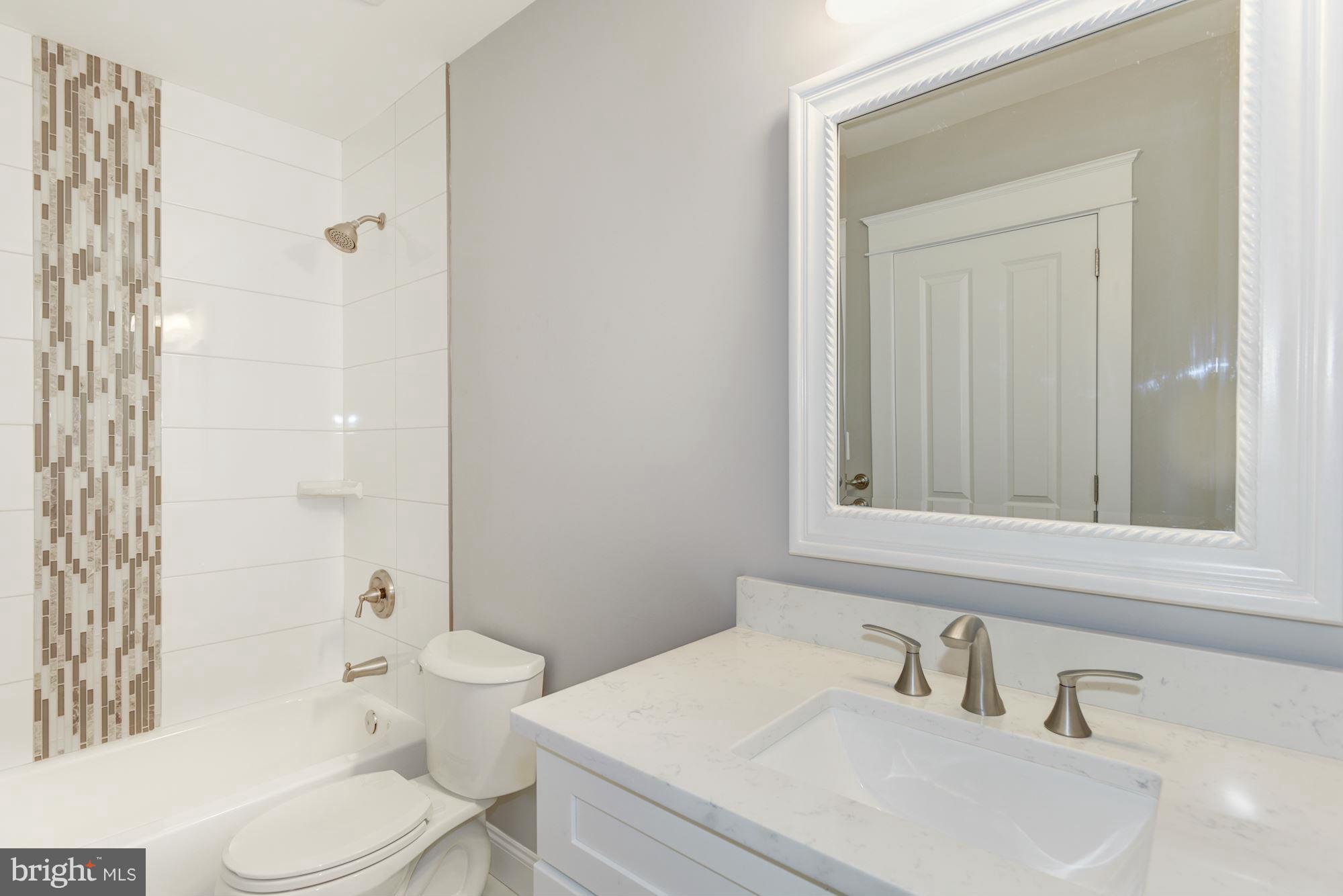 TUCKAHOE VILLAGE - Residential