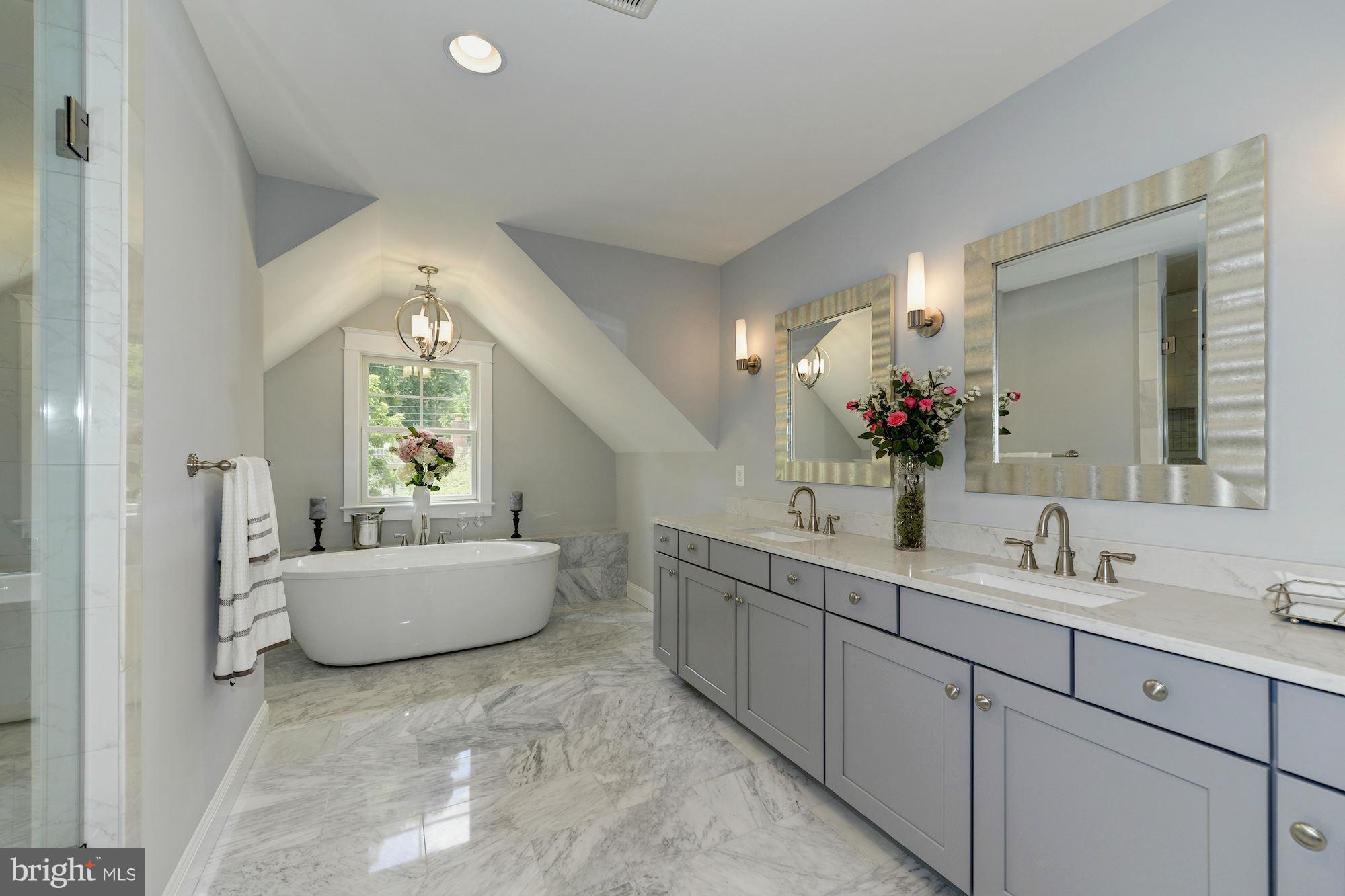 TUCKAHOE VILLAGE - Residential