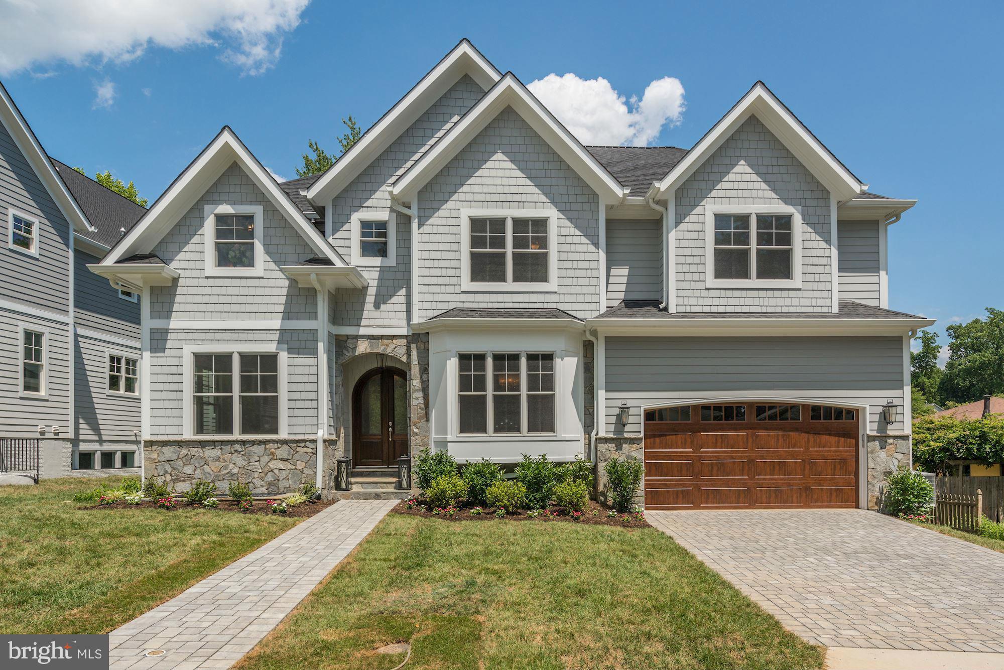 TUCKAHOE VILLAGE - Residential