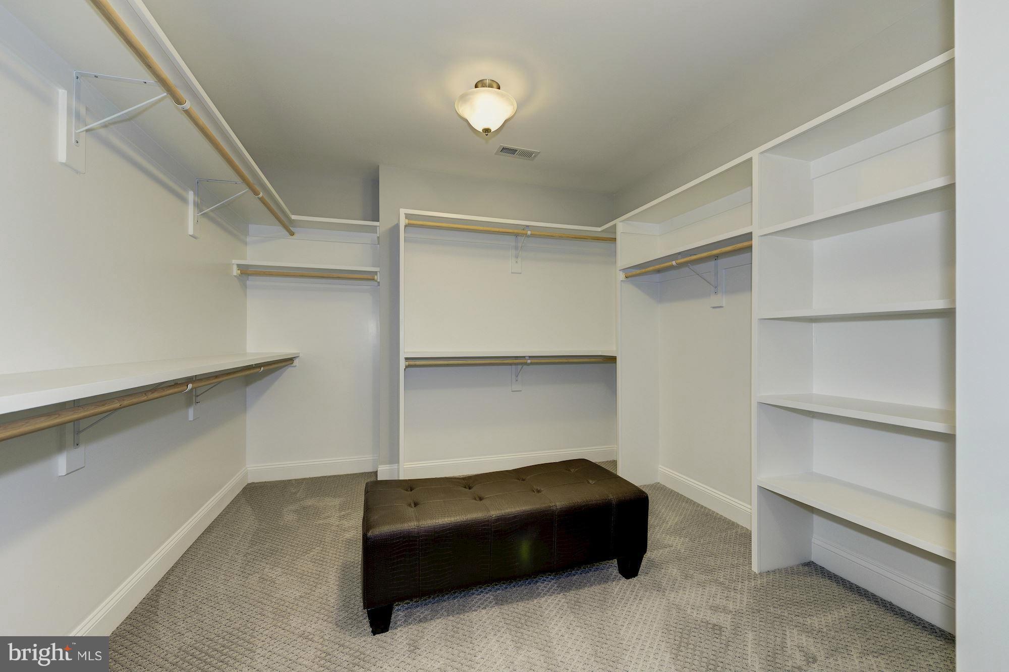 TUCKAHOE VILLAGE - Residential