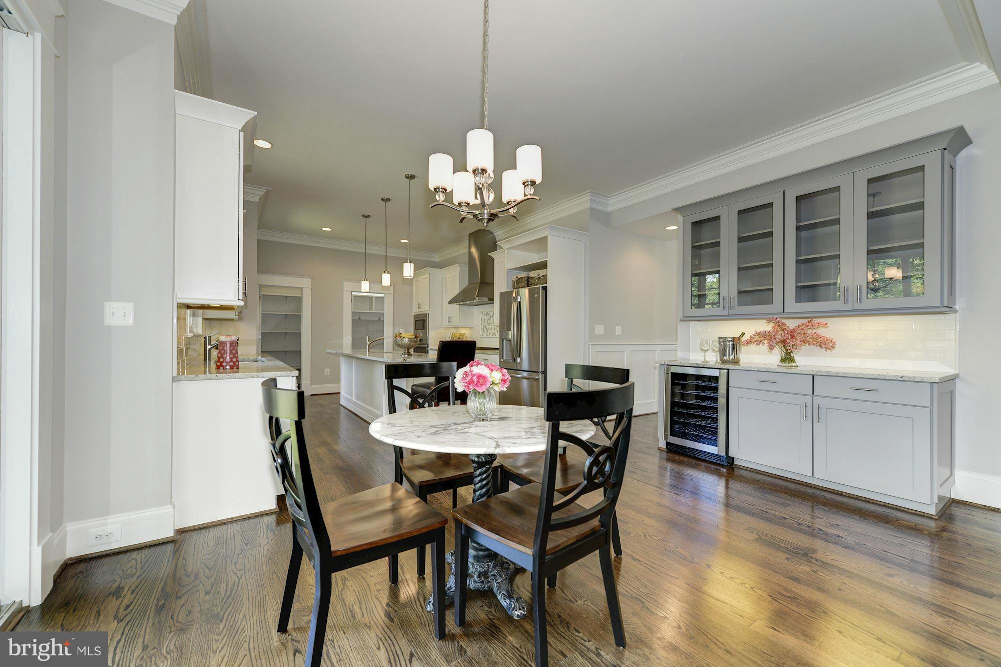 TUCKAHOE VILLAGE - Residential