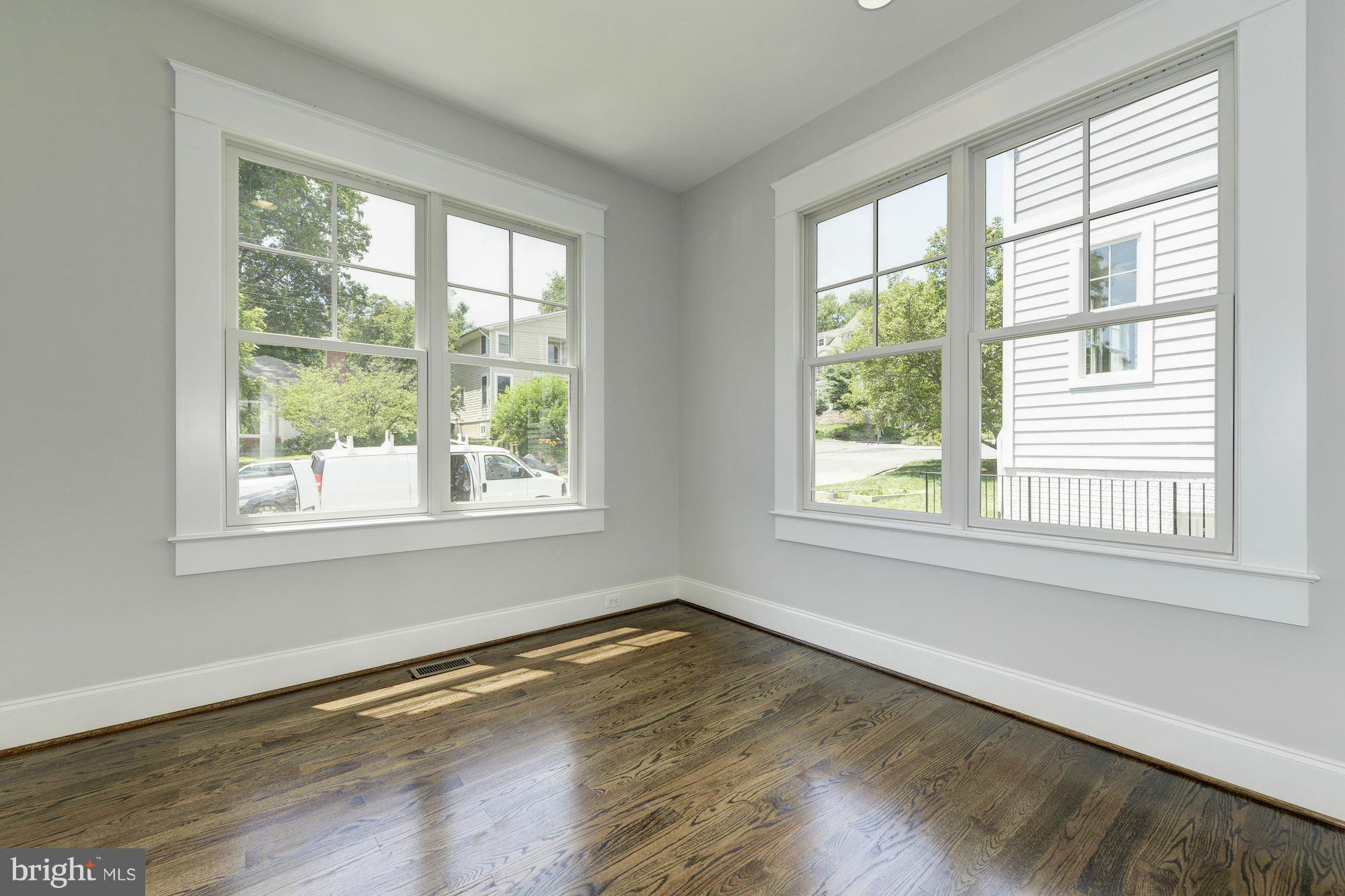 TUCKAHOE VILLAGE - Residential