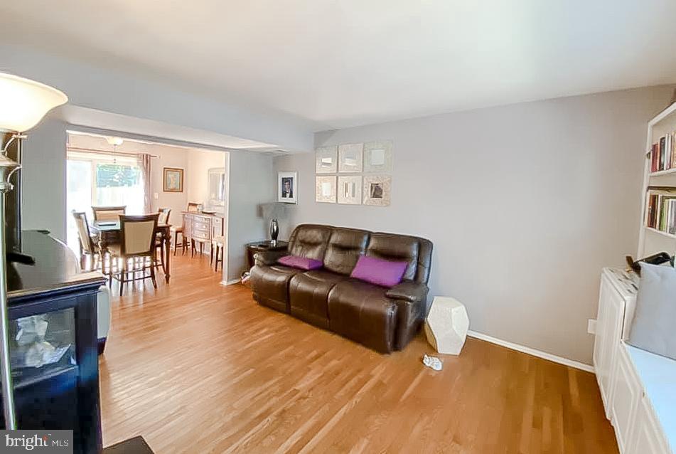 NEWINGTON STATION - Residential Lease