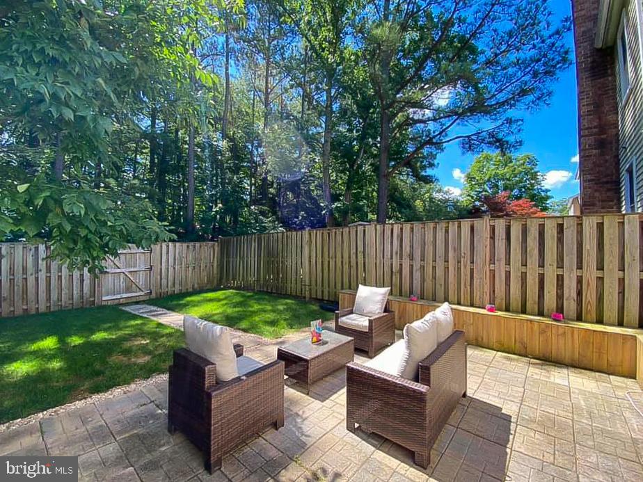 NEWINGTON STATION - Residential Lease